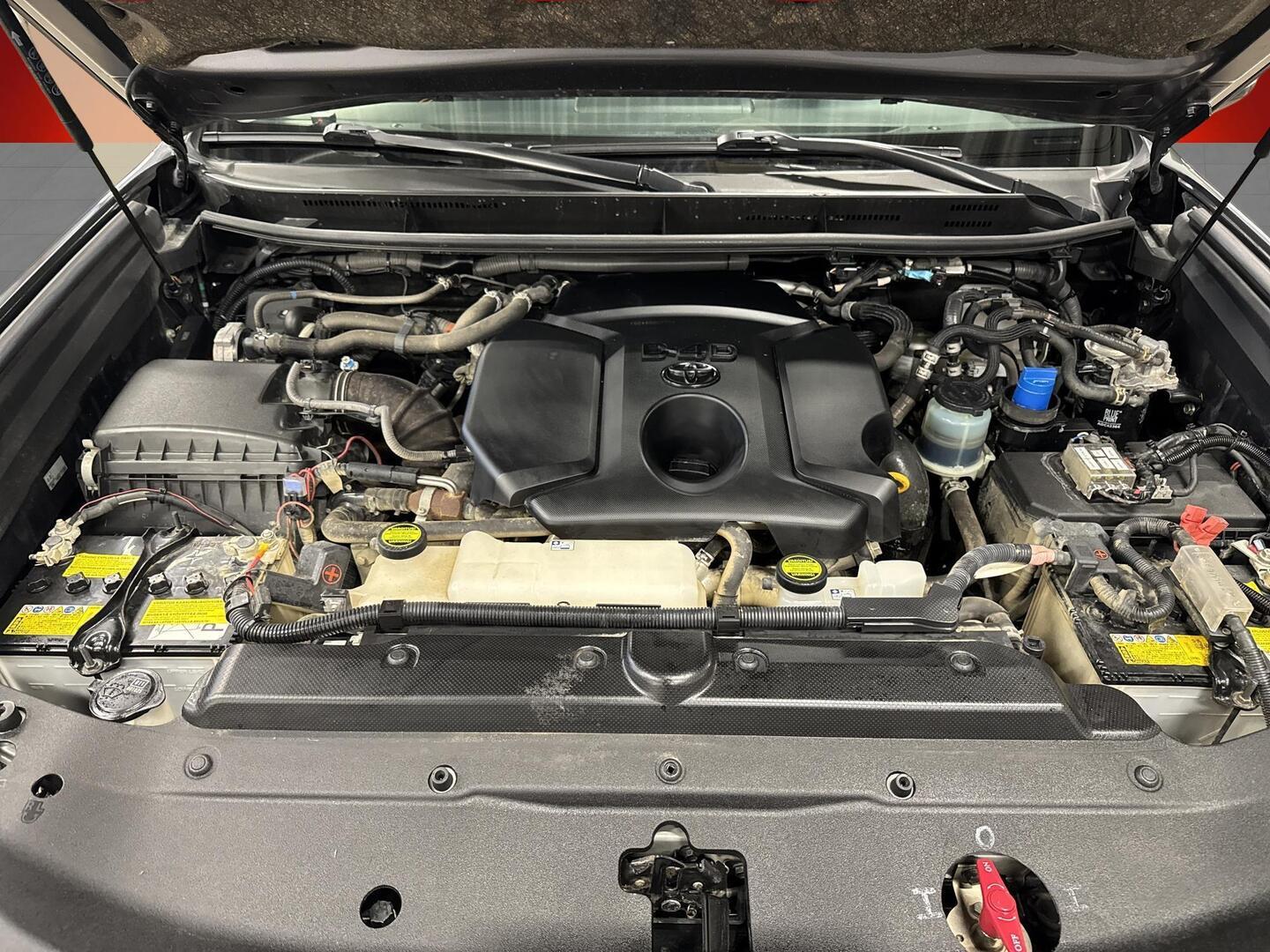 TOYOTA Land Cruiser 2020