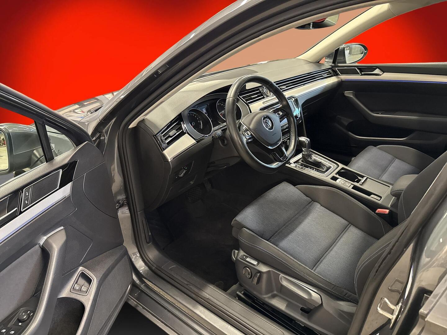 VOLKSWAGEN Passat 2016