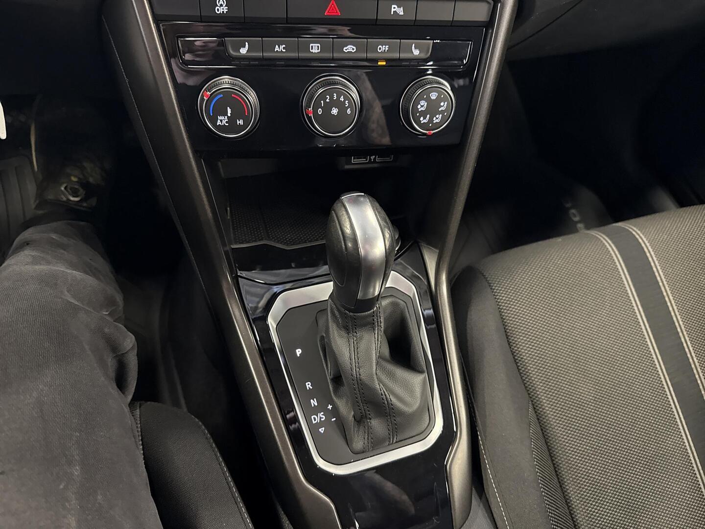 VOLKSWAGEN T-Roc 2020