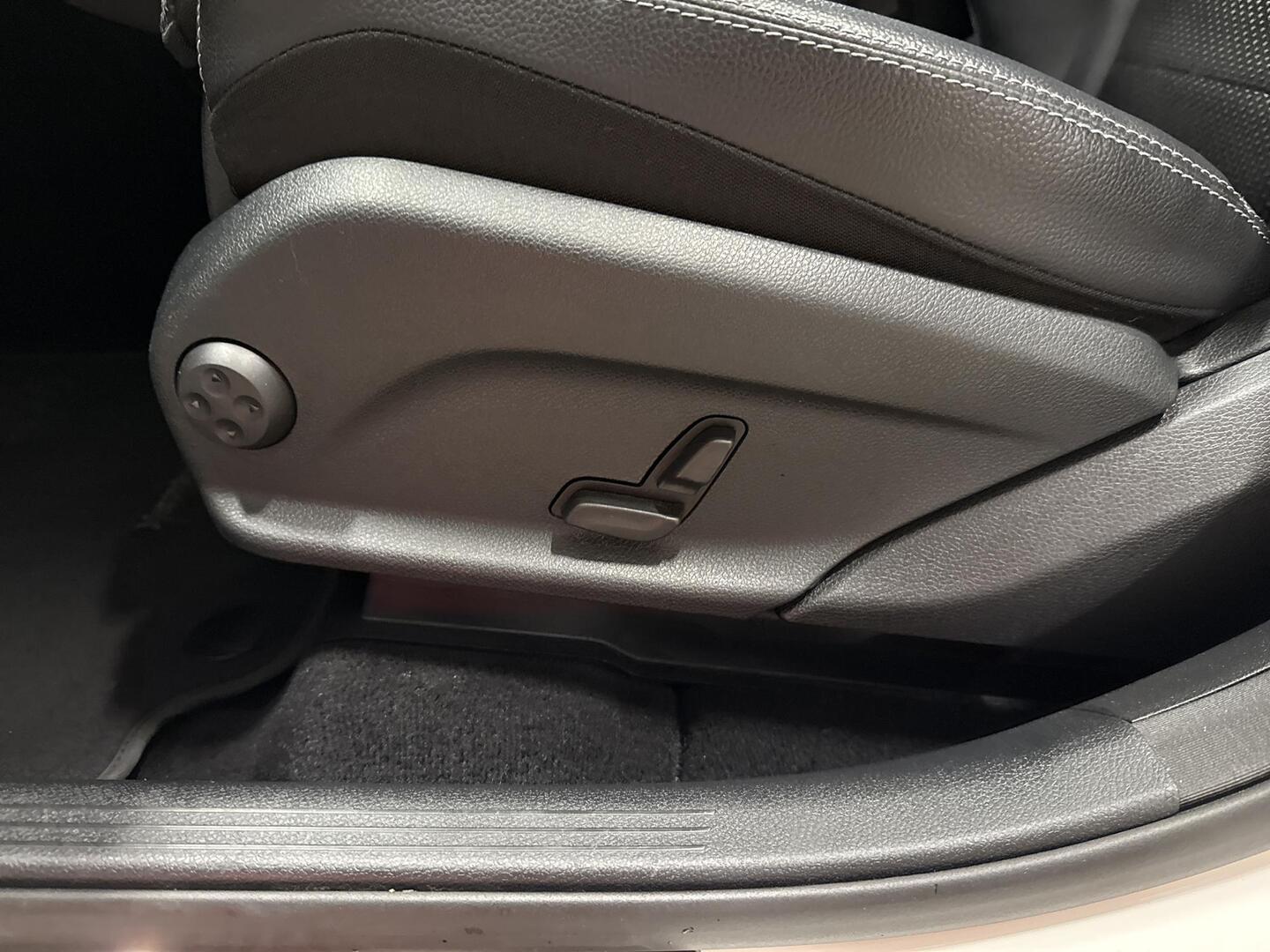 MERCEDES-BENZ GLC 2021