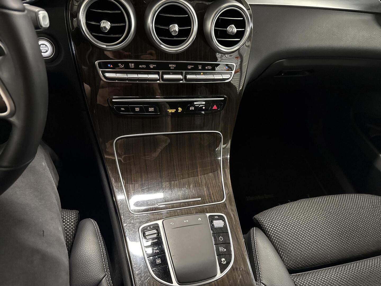 MERCEDES-BENZ GLC 2021