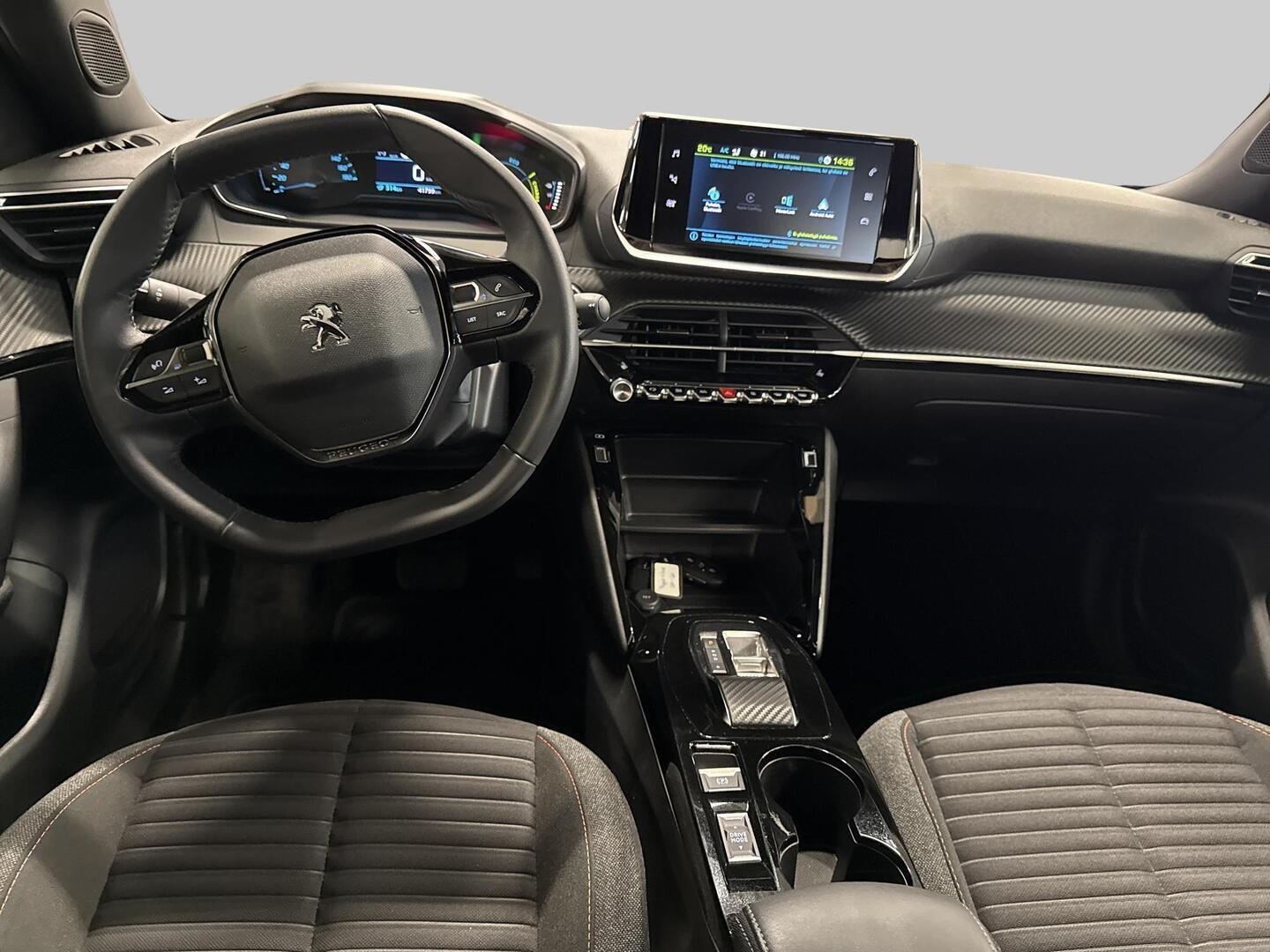 PEUGEOT e-2008 2023