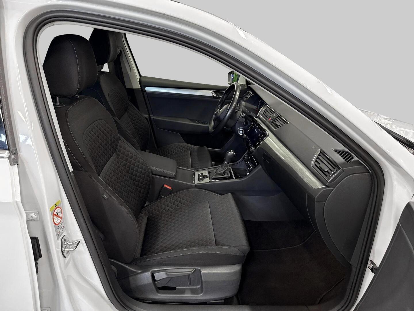 SKODA Superb 2022
