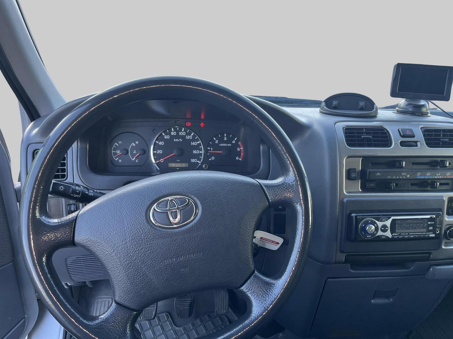 TOYOTA HIACE 2010