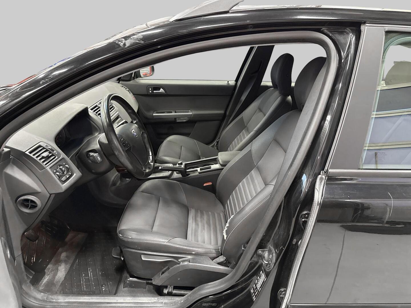 VOLVO V50 2009