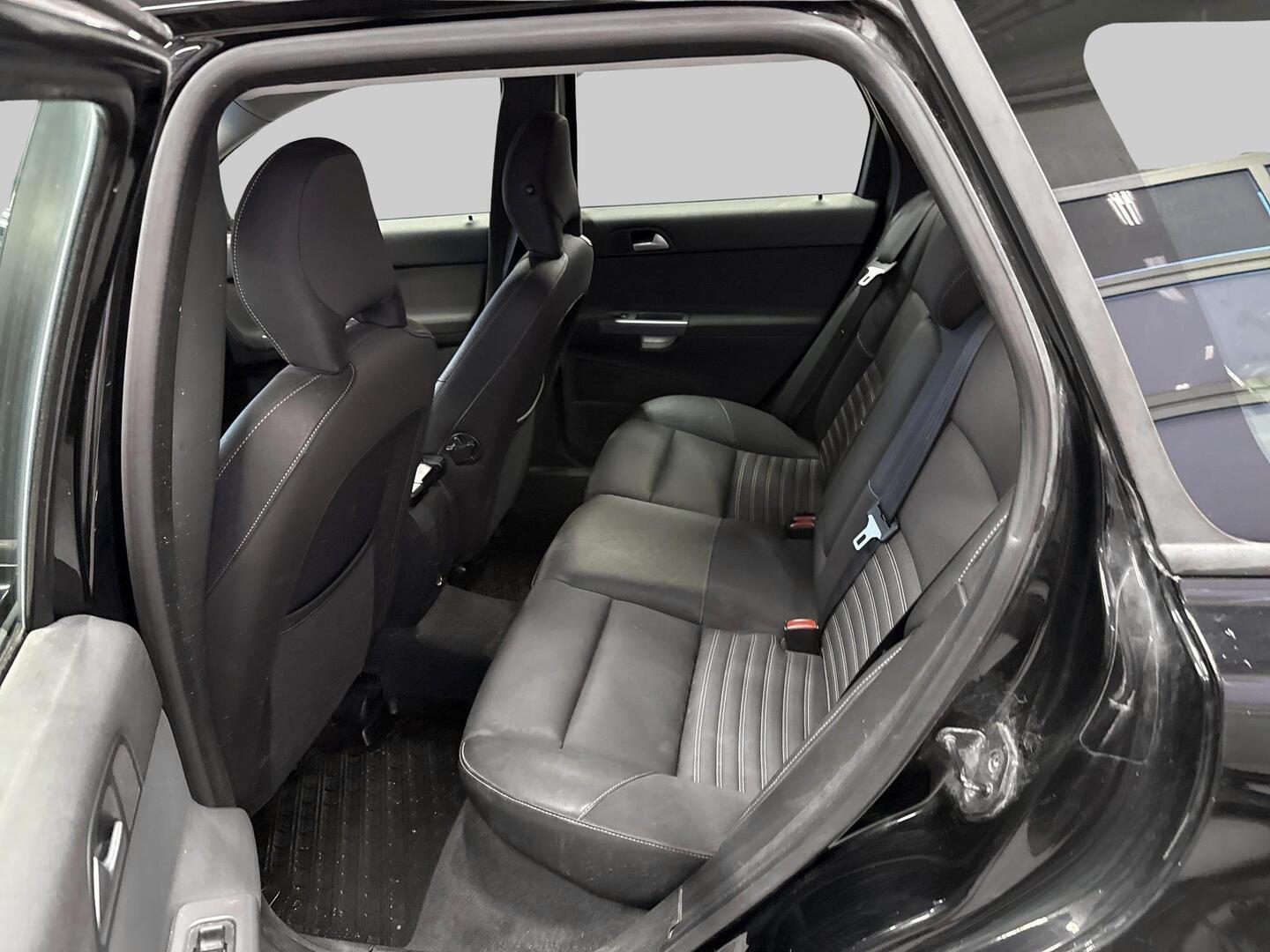 VOLVO V50 2009