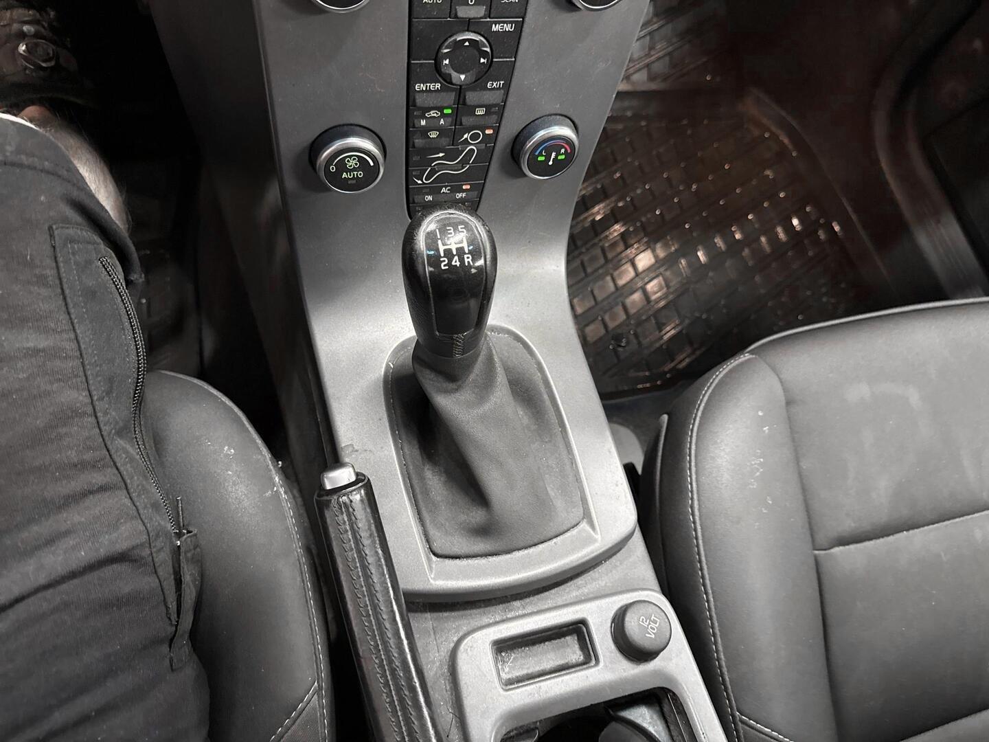 VOLVO V50 2009