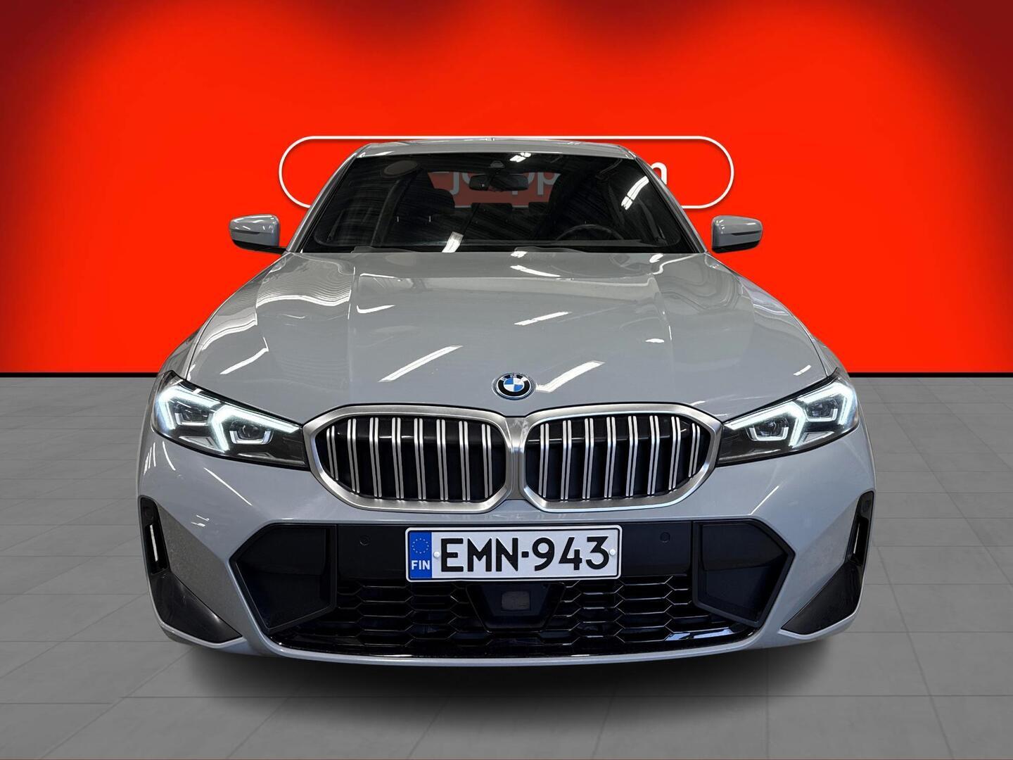 BMW 330 2024