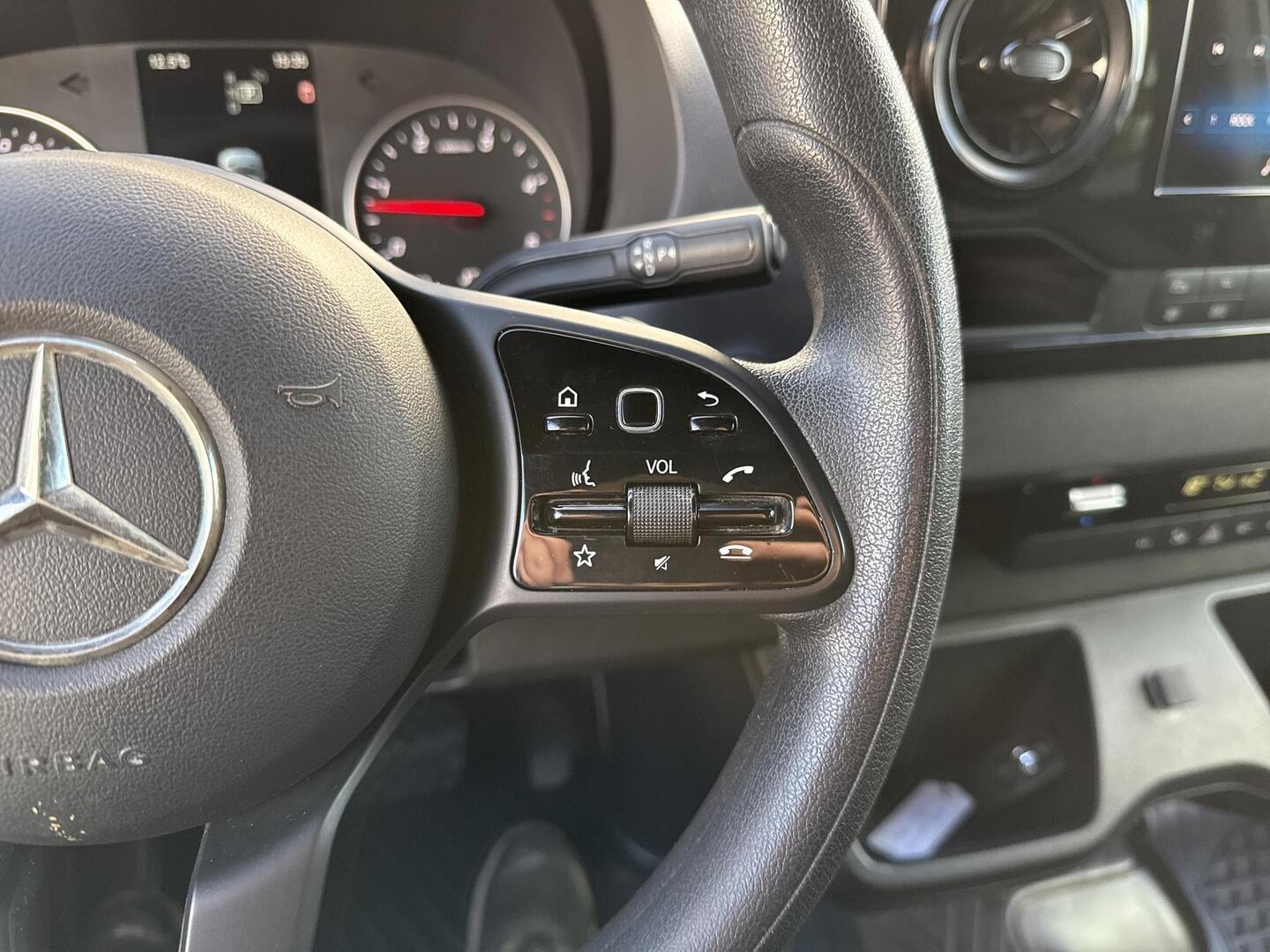 MERCEDES-BENZ Sprinter 2019