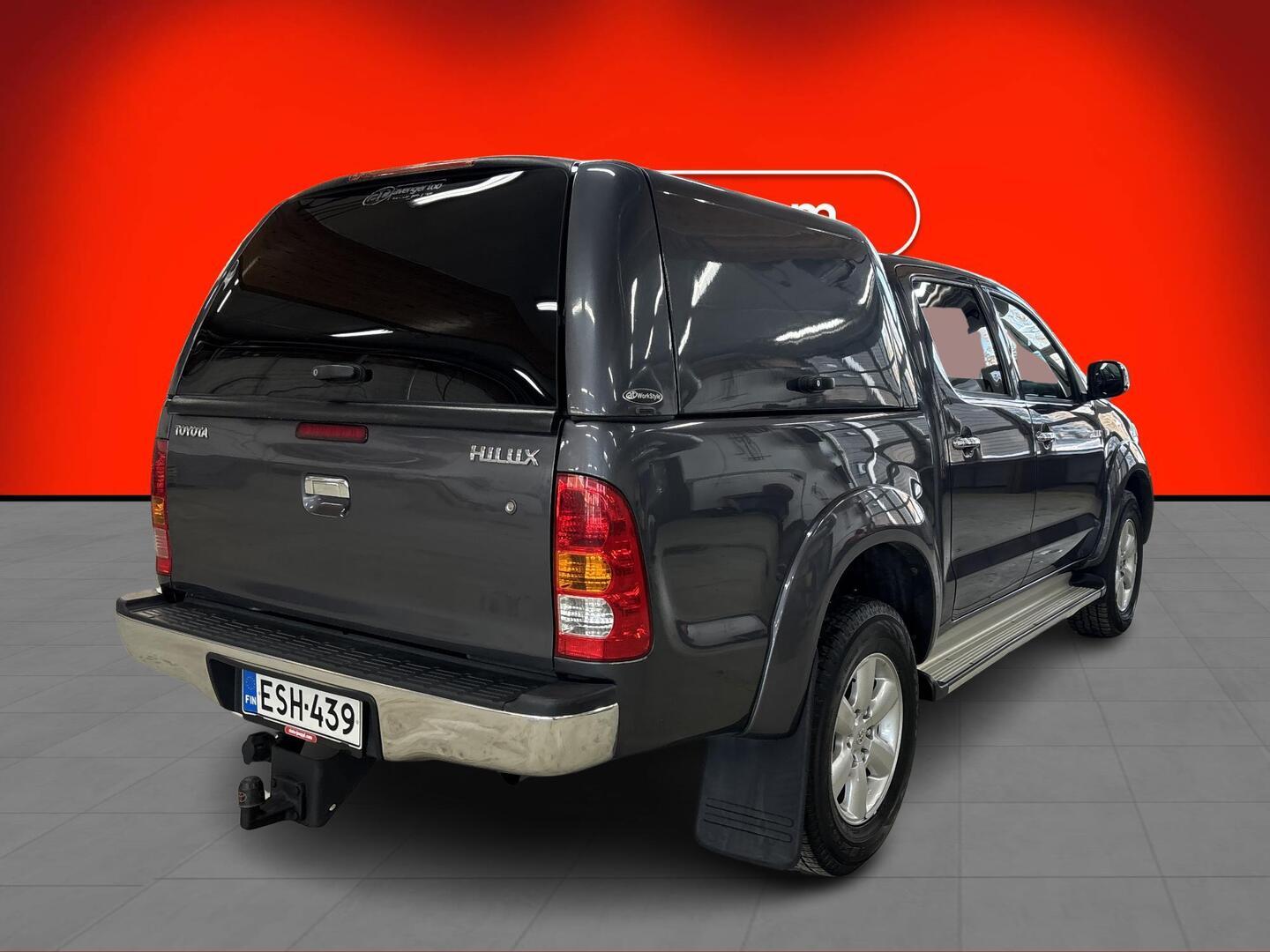TOYOTA Hilux 2010