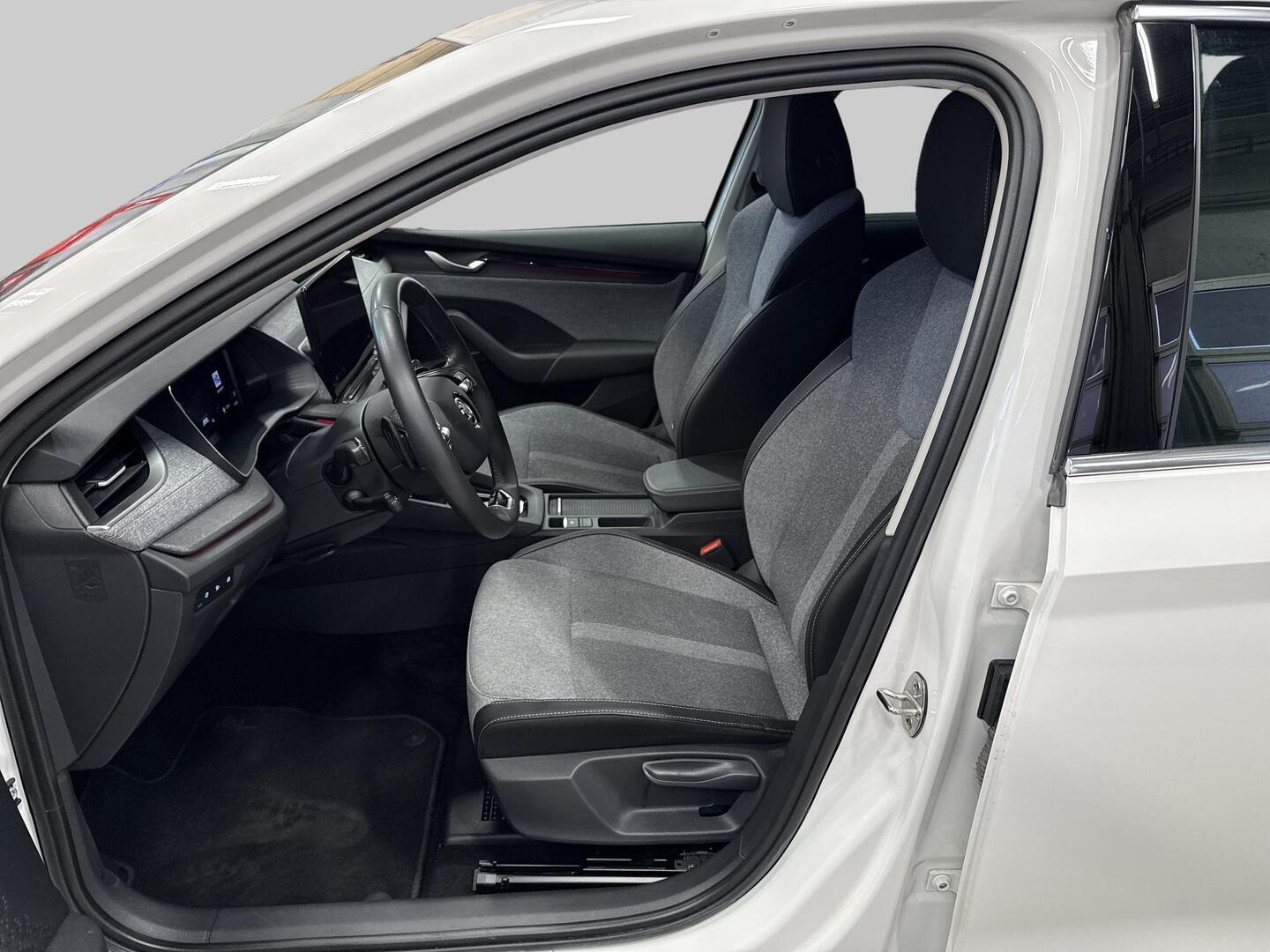SKODA OCTAVIA 2025