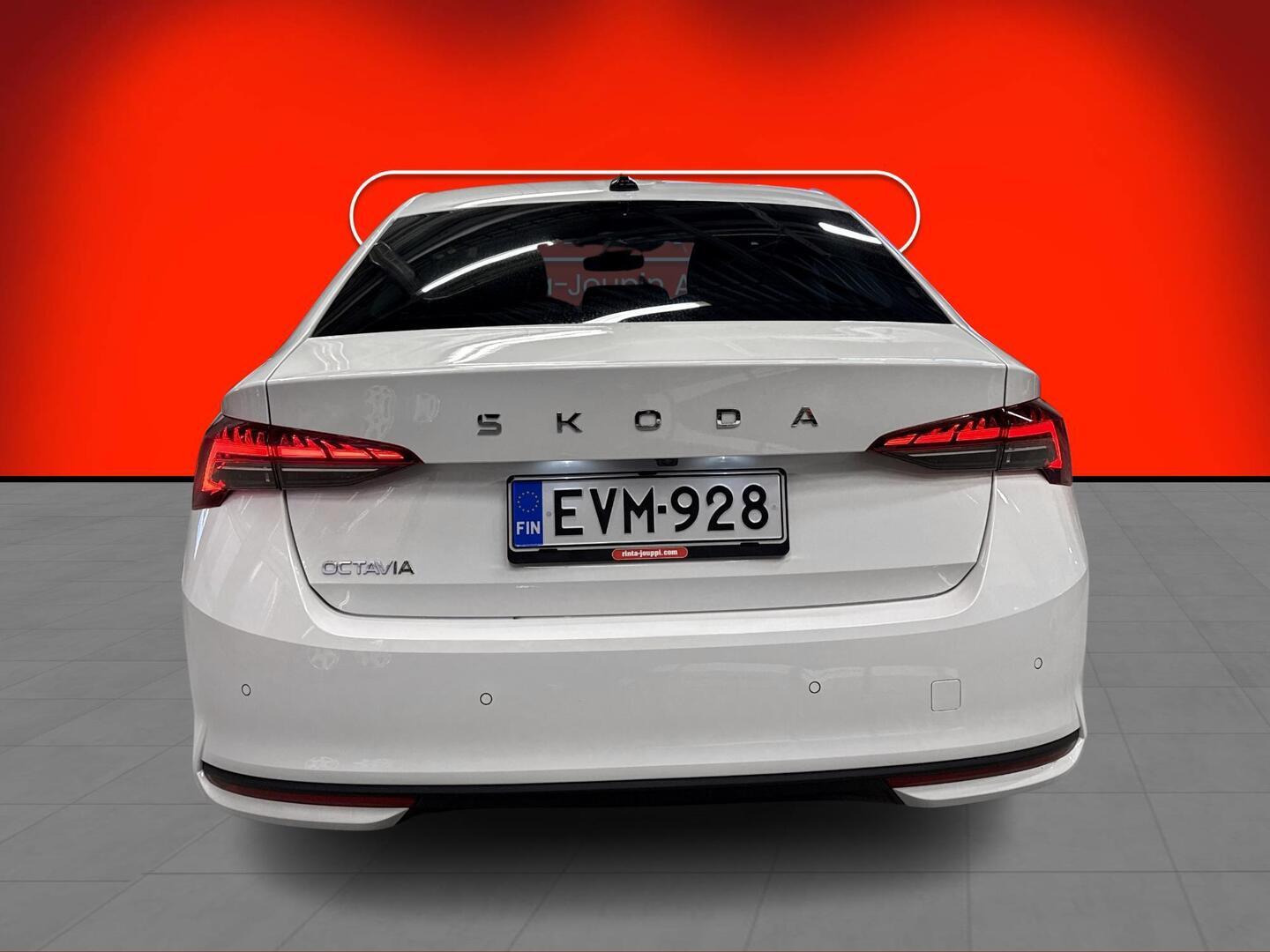 SKODA OCTAVIA 2025