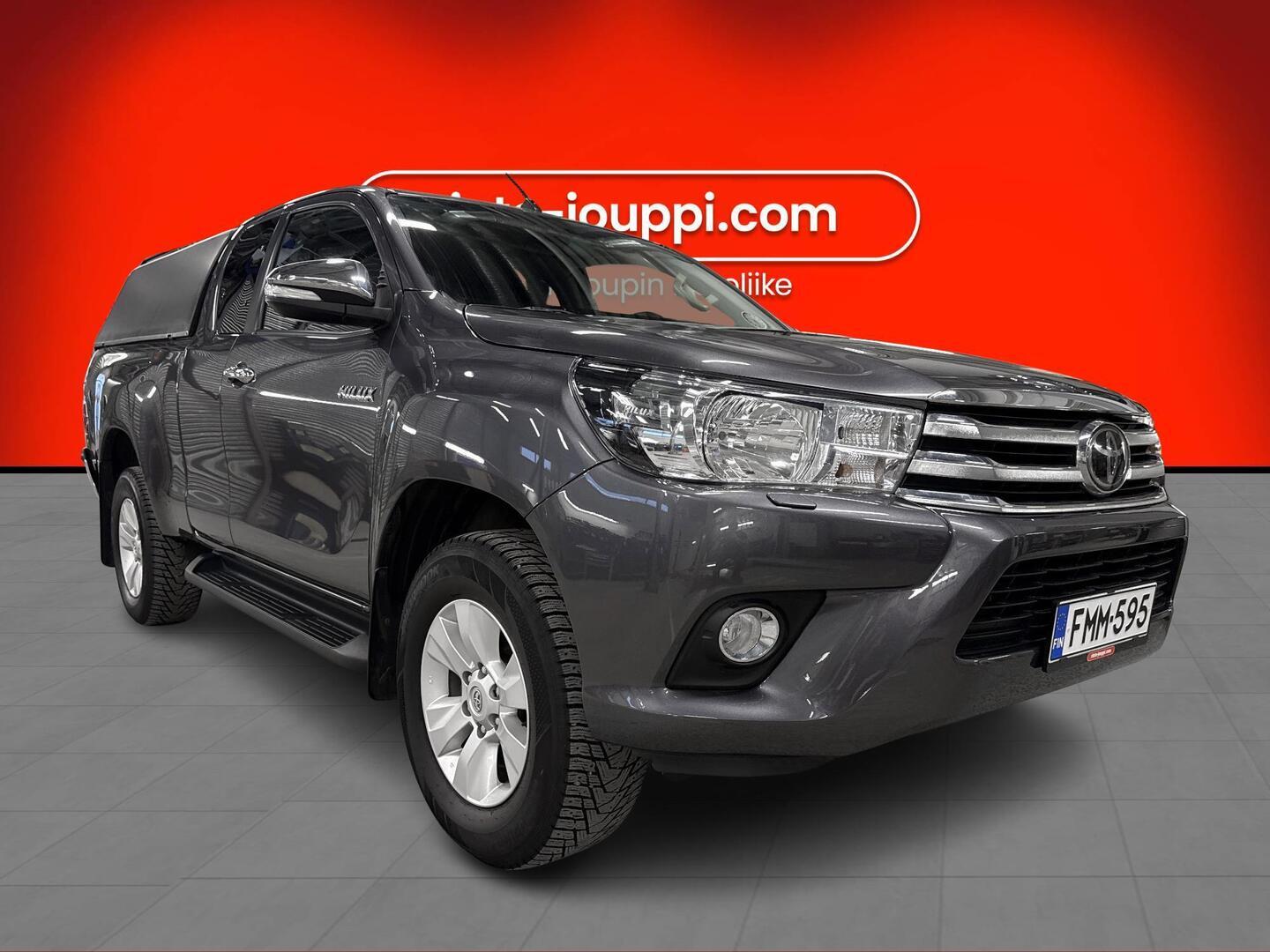 TOYOTA HILUX 2017
