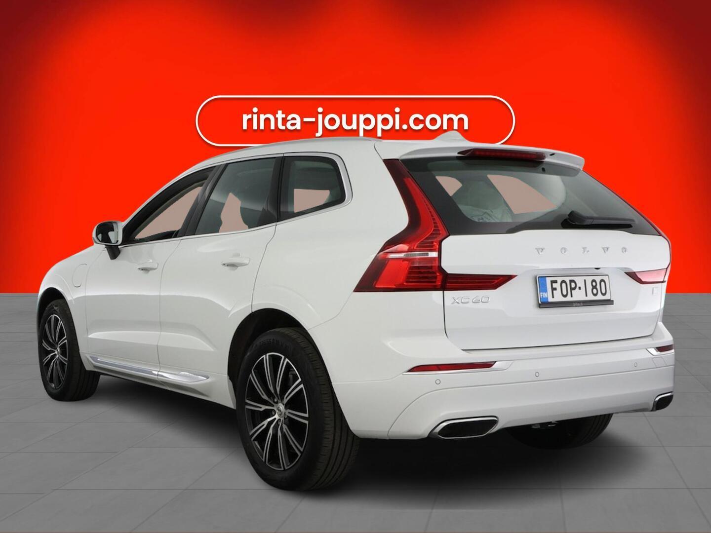 VOLVO XC60 2021
