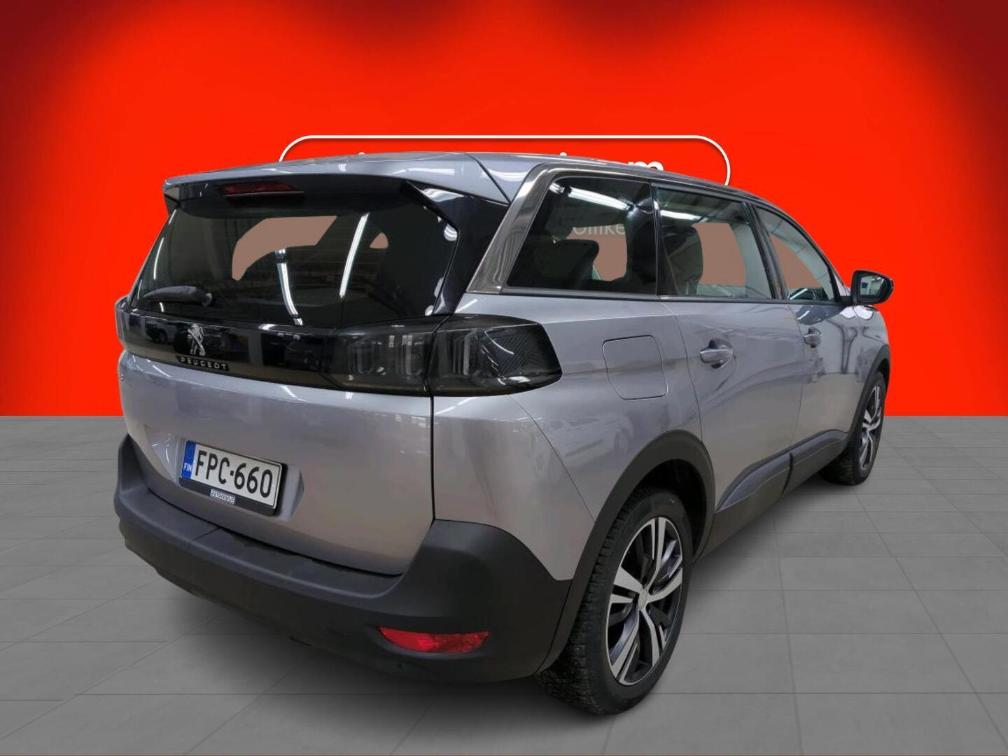 PEUGEOT 5008 2022