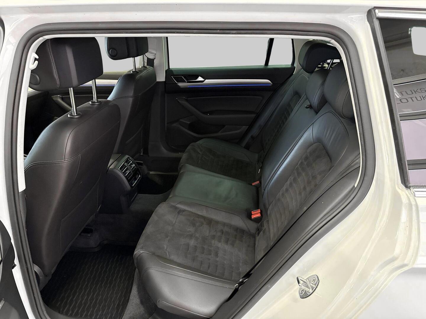 VOLKSWAGEN Passat 2016