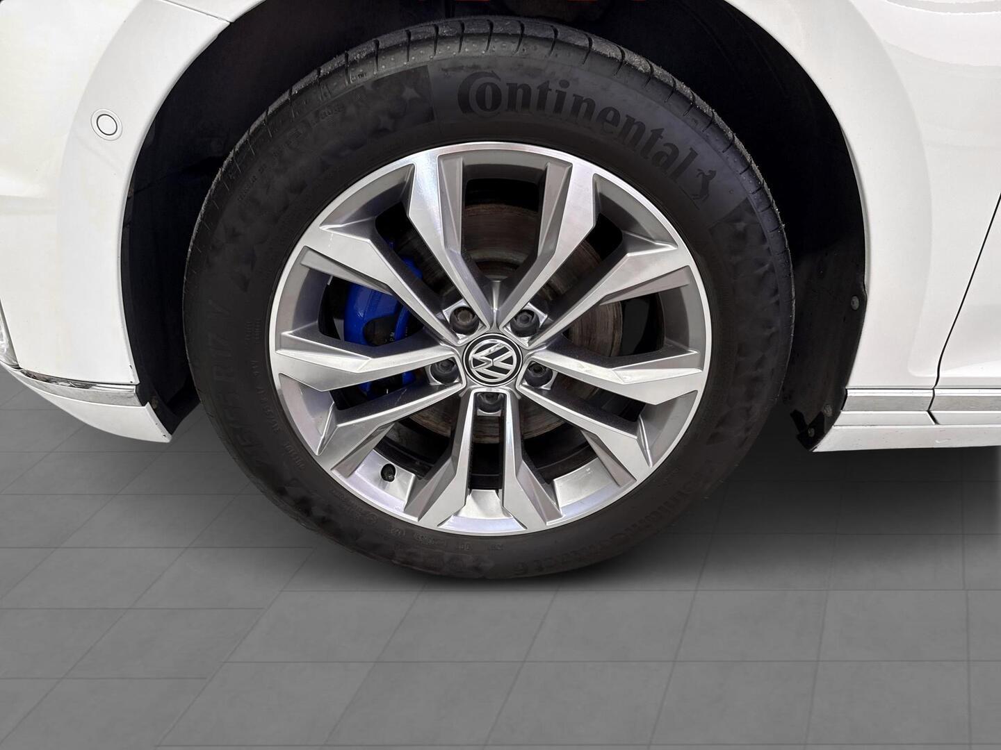 VOLKSWAGEN Passat 2016