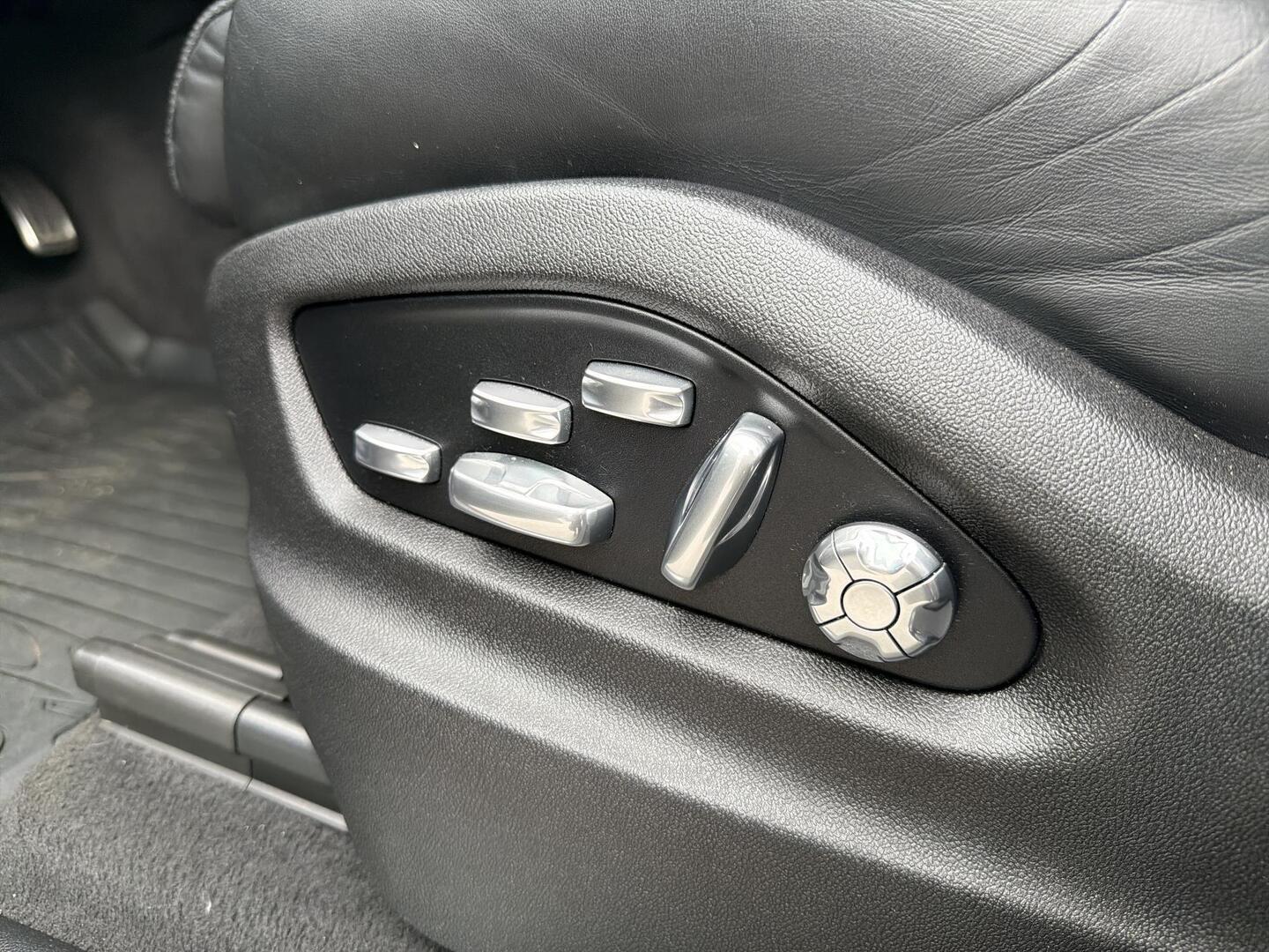 PORSCHE Cayenne 2019