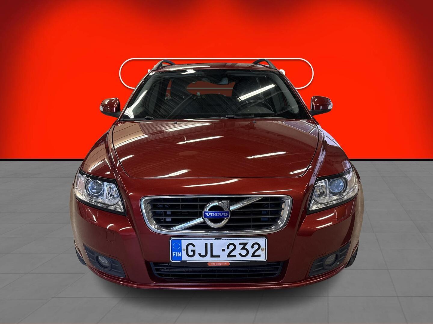 VOLVO V50 2011