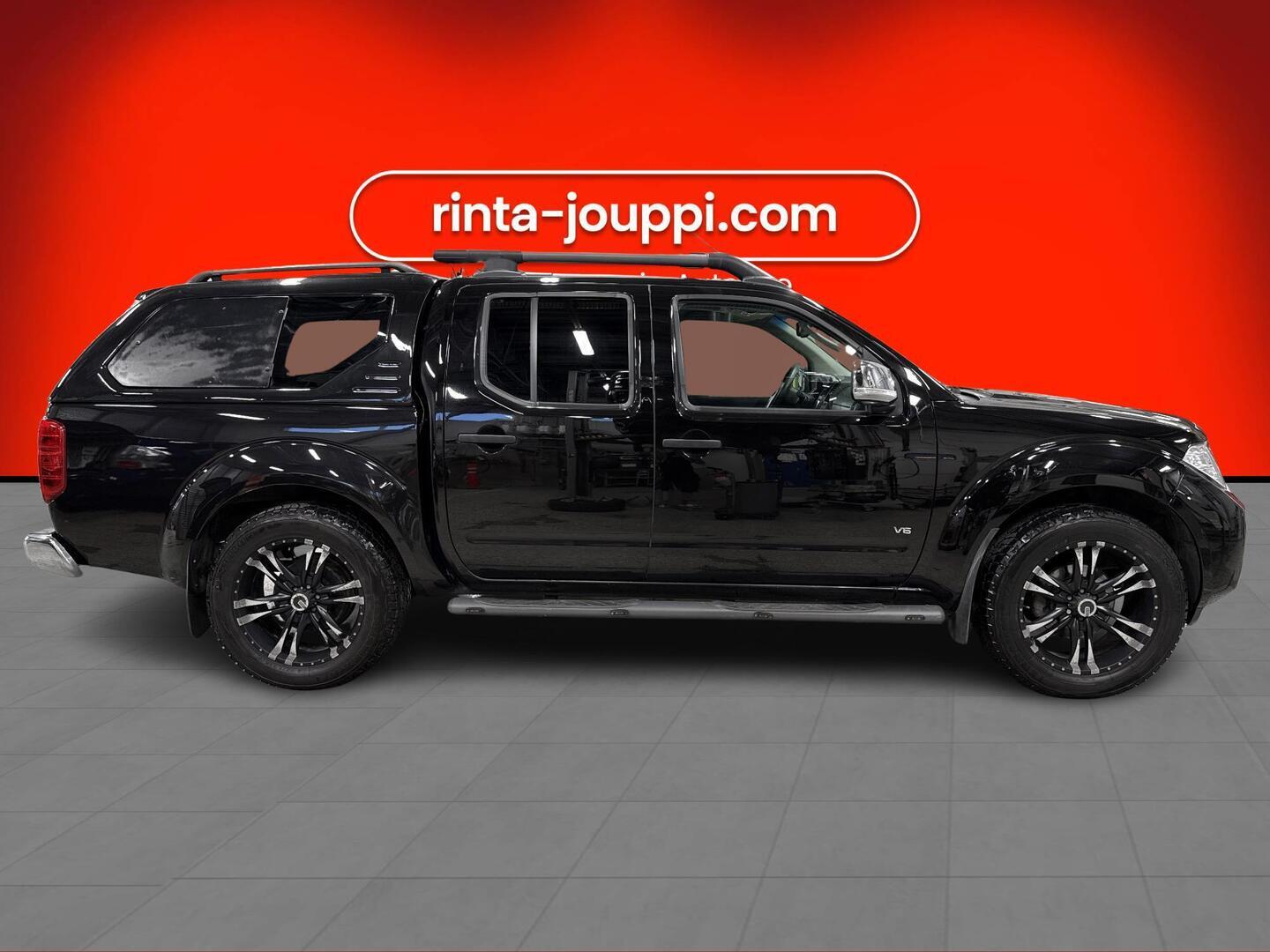 NISSAN Navara 2012
