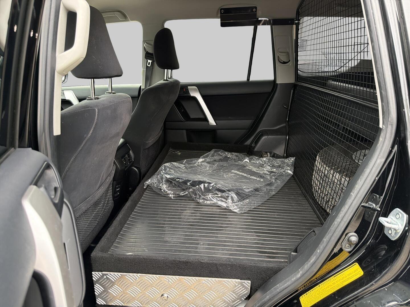 TOYOTA Land Cruiser 2020