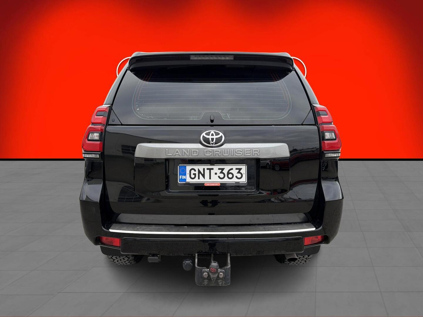 TOYOTA Land Cruiser 2020