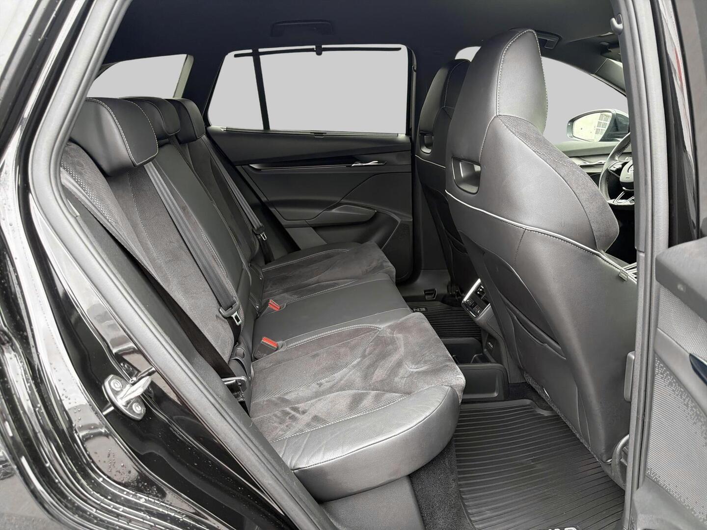 SKODA Enyaq 2022