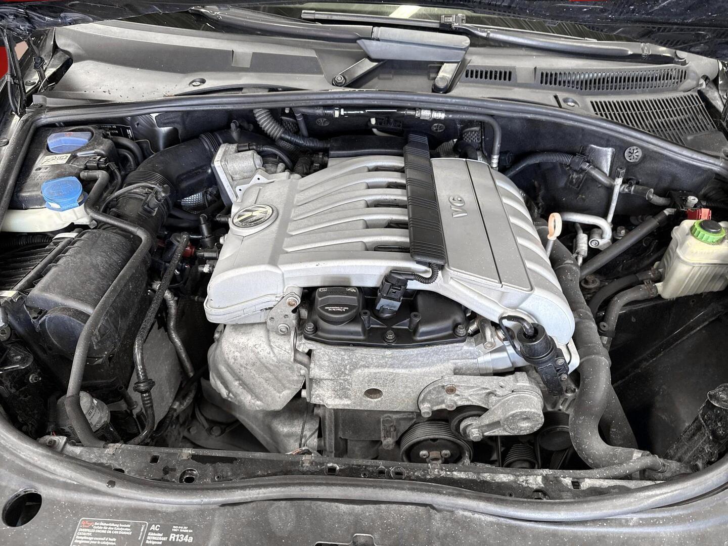 VOLKSWAGEN Touareg 2006