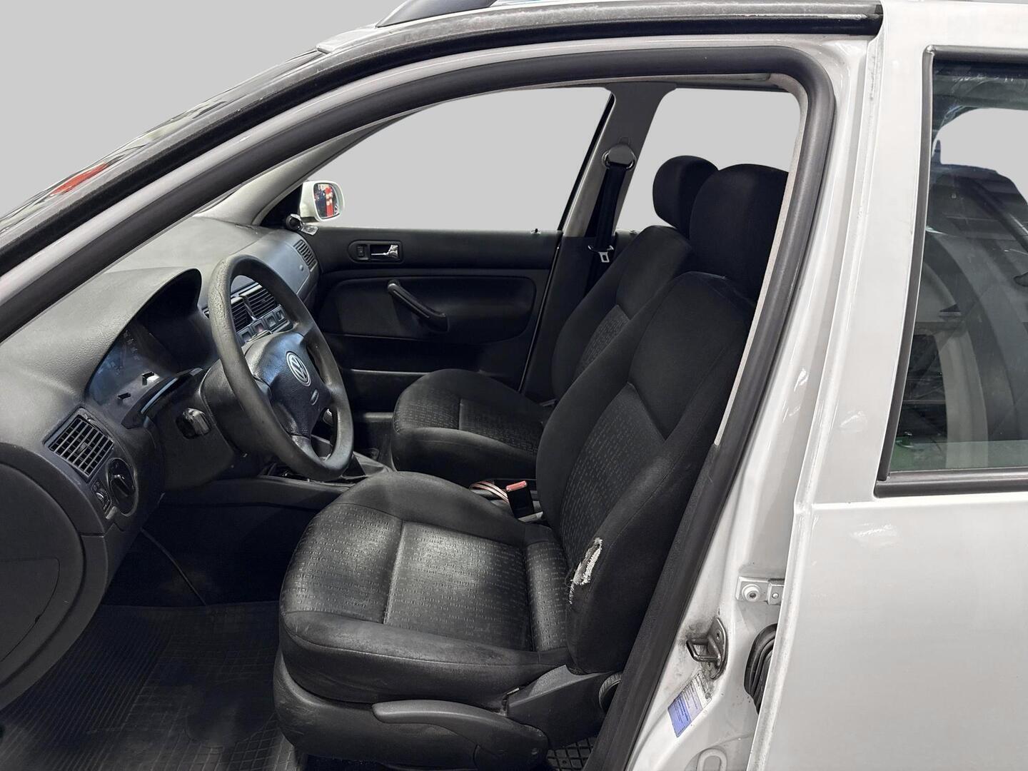 VOLKSWAGEN Golf Variant 2004