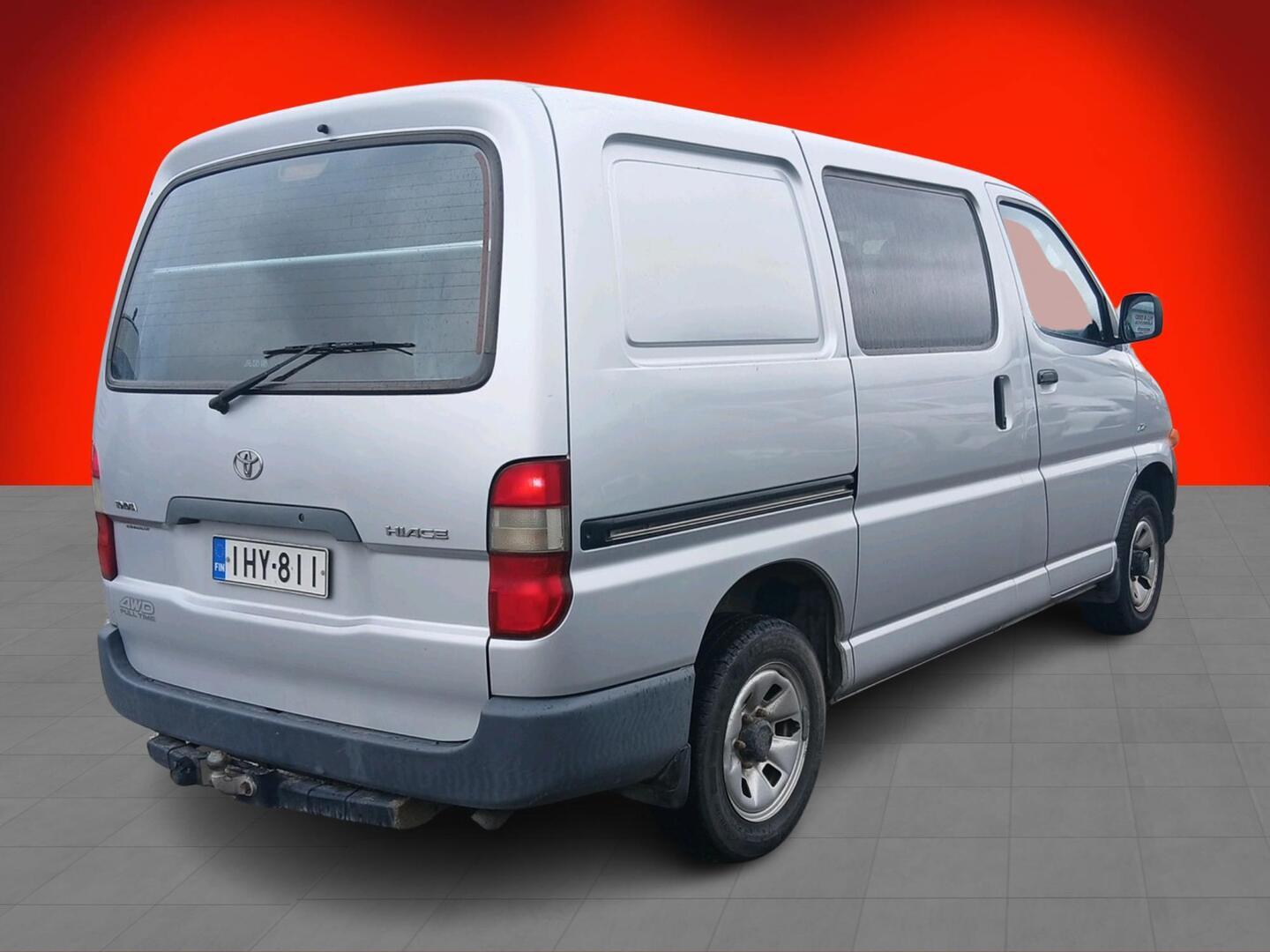 TOYOTA Hiace 2006