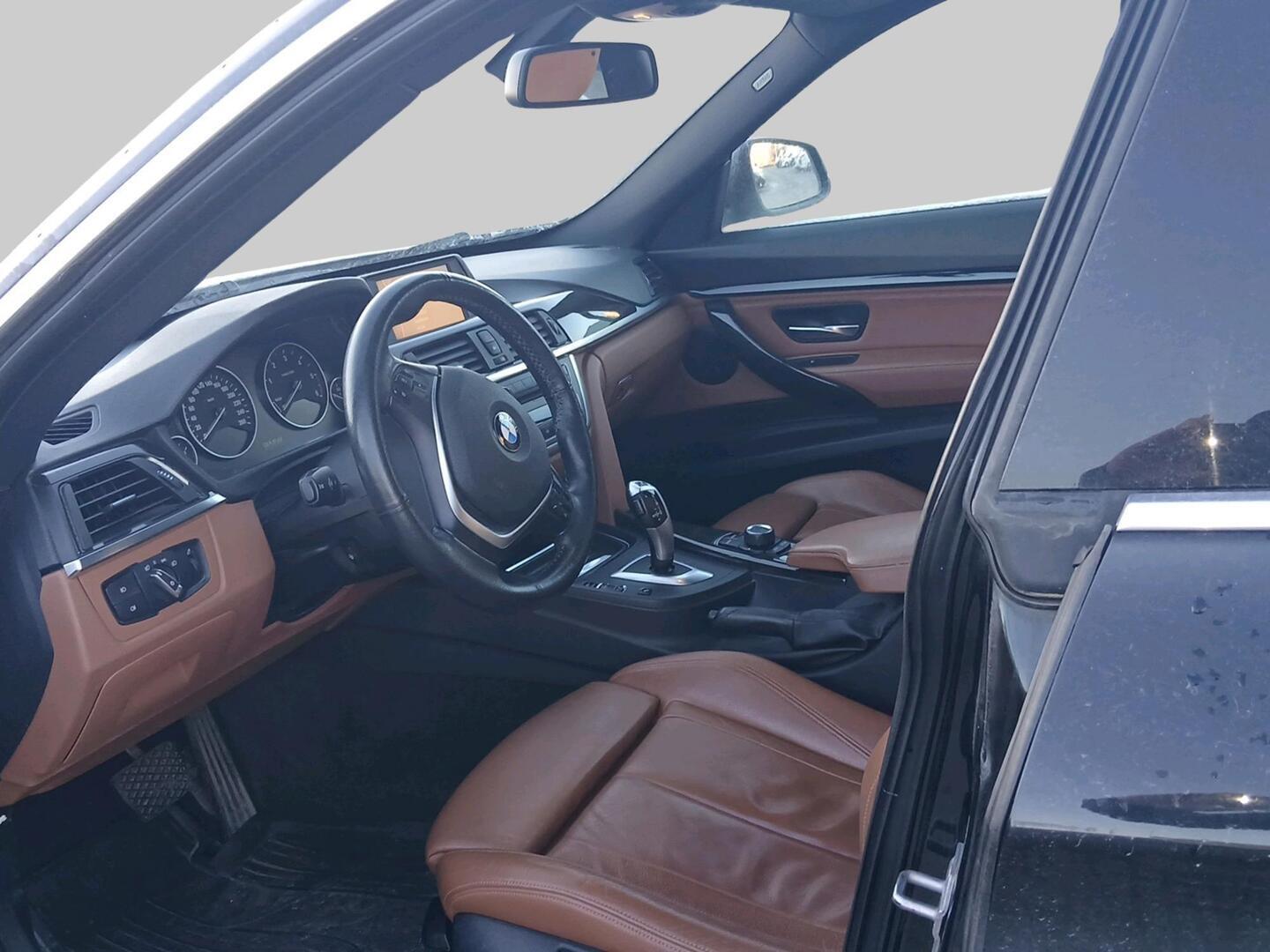 BMW 318 Gran Turismo 2013