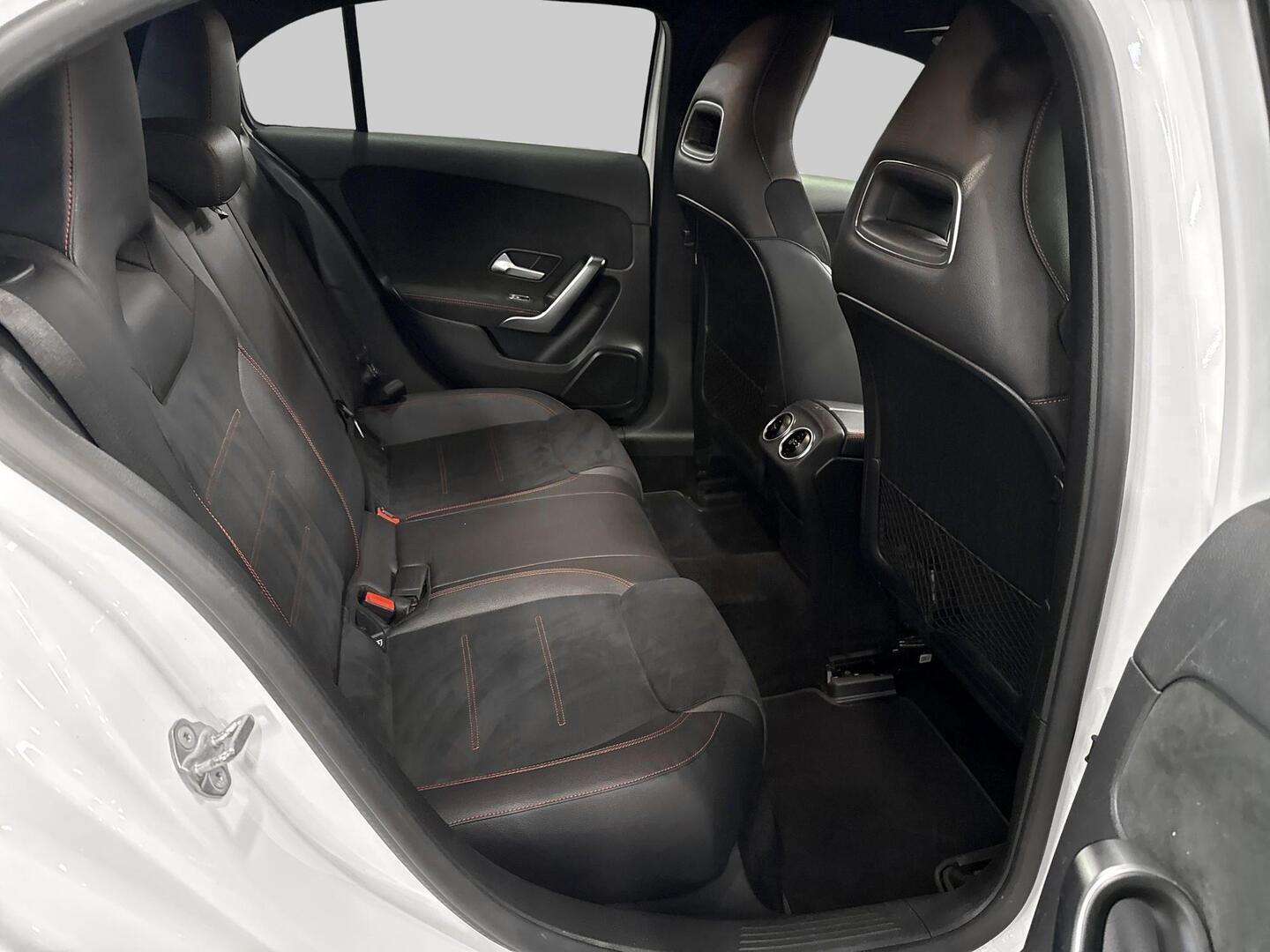 MERCEDES-BENZ A 2020