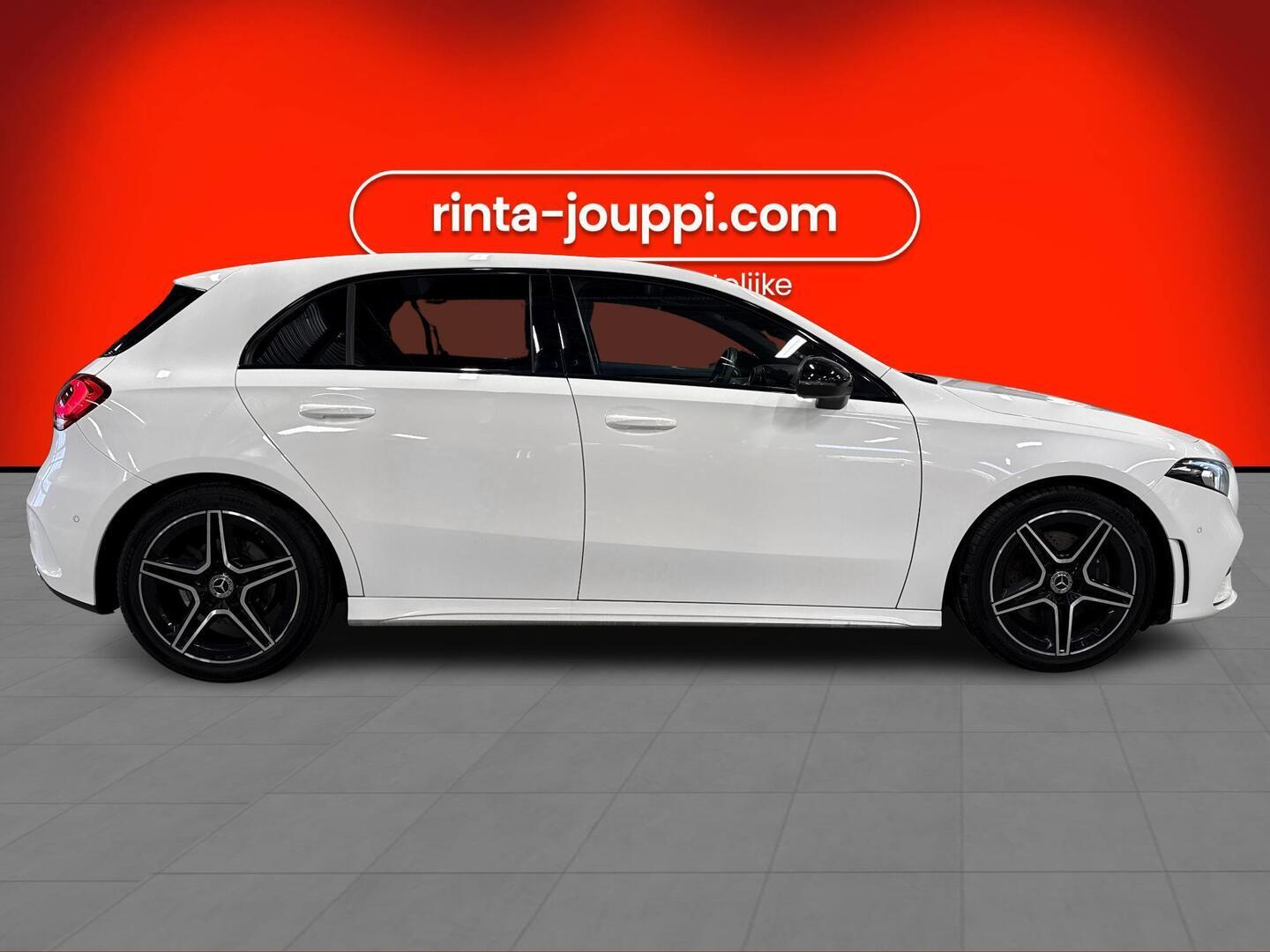 MERCEDES-BENZ A 2020