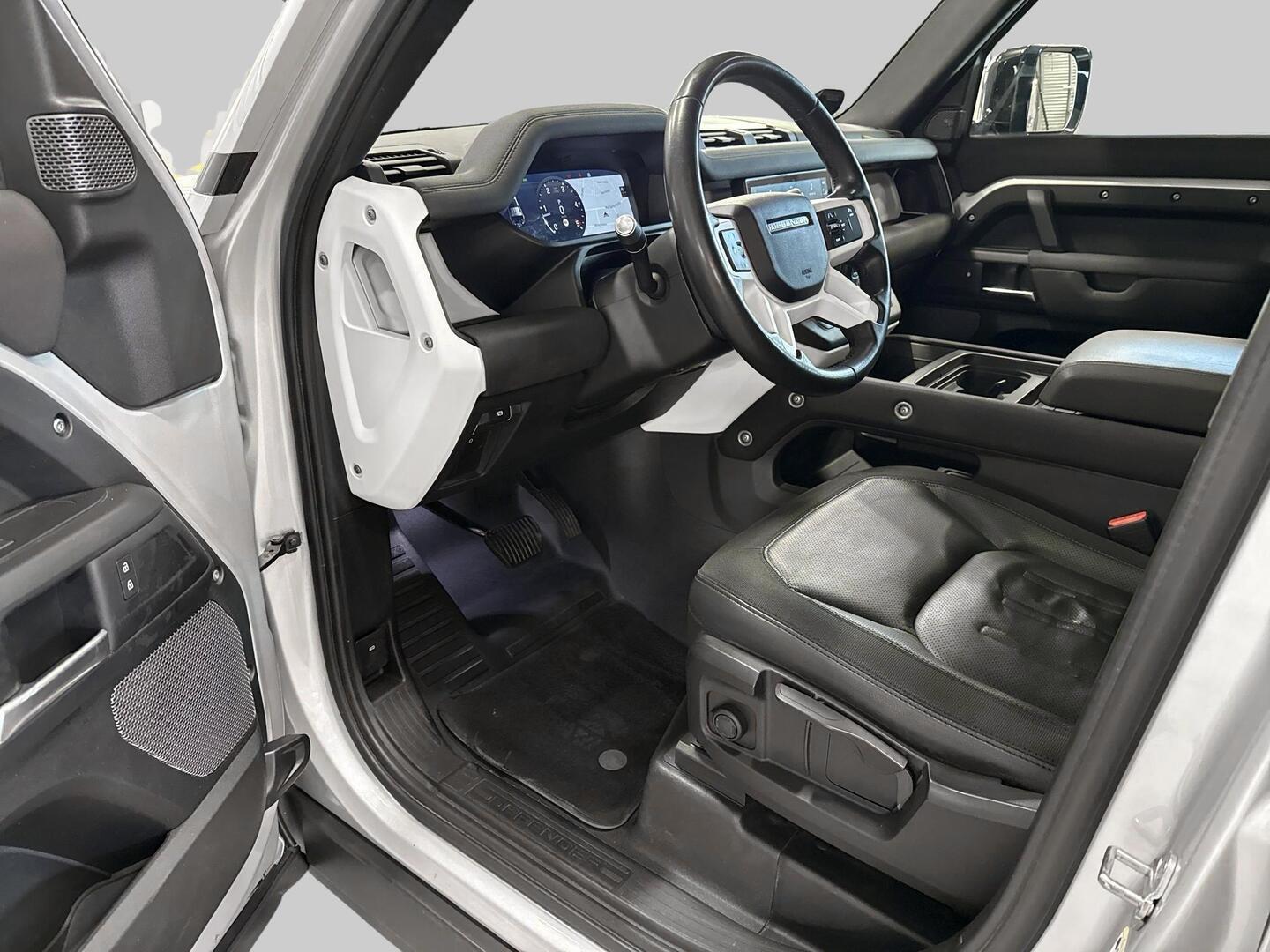 LAND ROVER Defender 2020