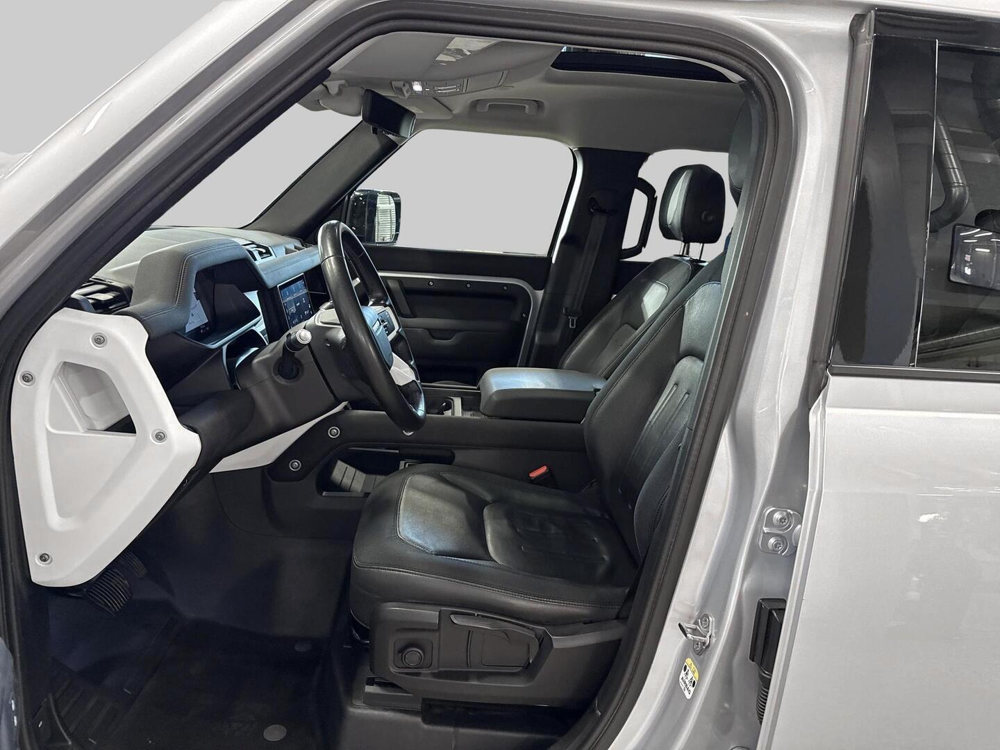 LAND ROVER Defender 2020