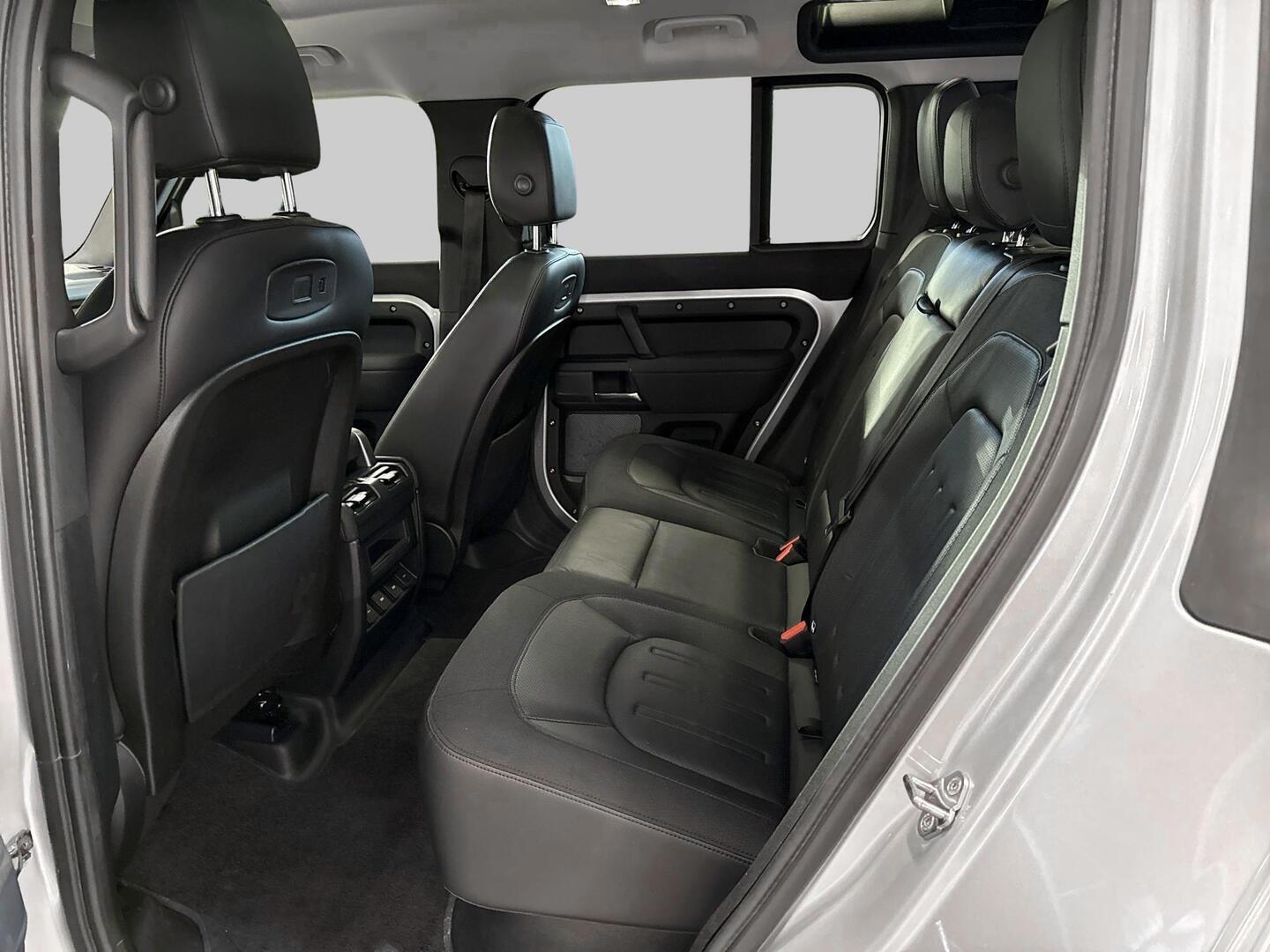 LAND ROVER Defender 2020