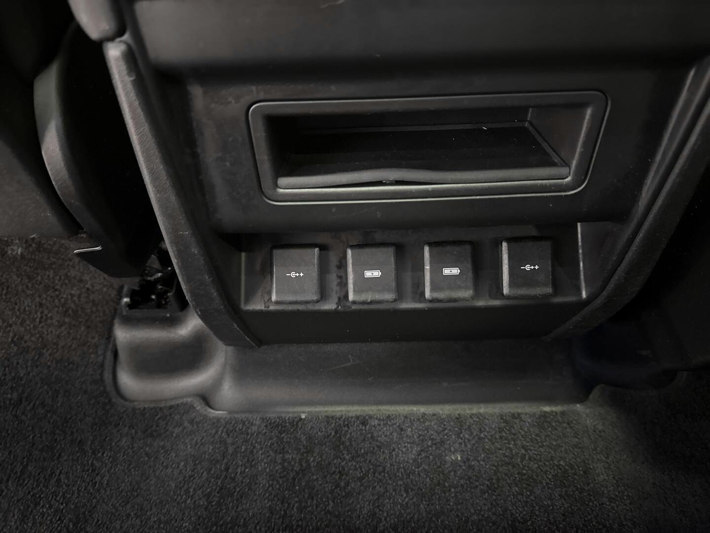 LAND ROVER Defender 2020