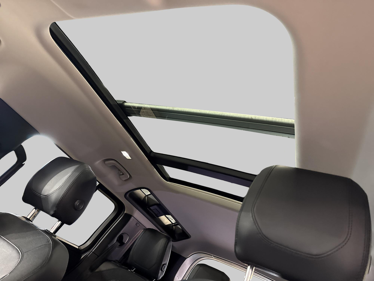 LAND ROVER Defender 2020