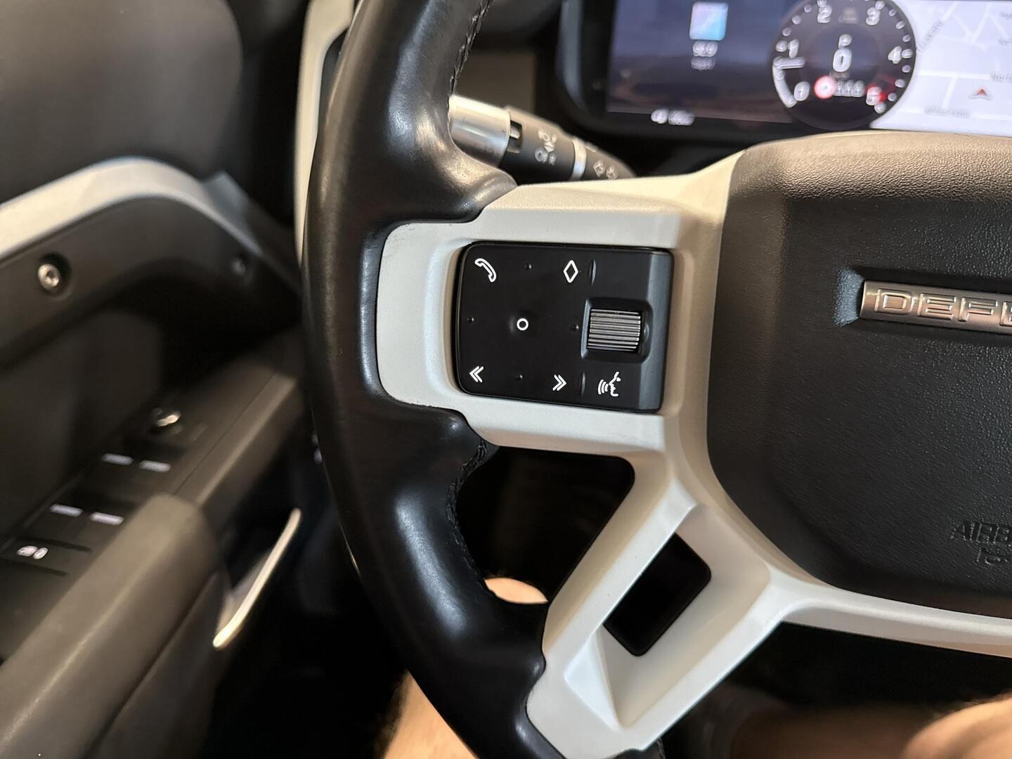 LAND ROVER Defender 2020