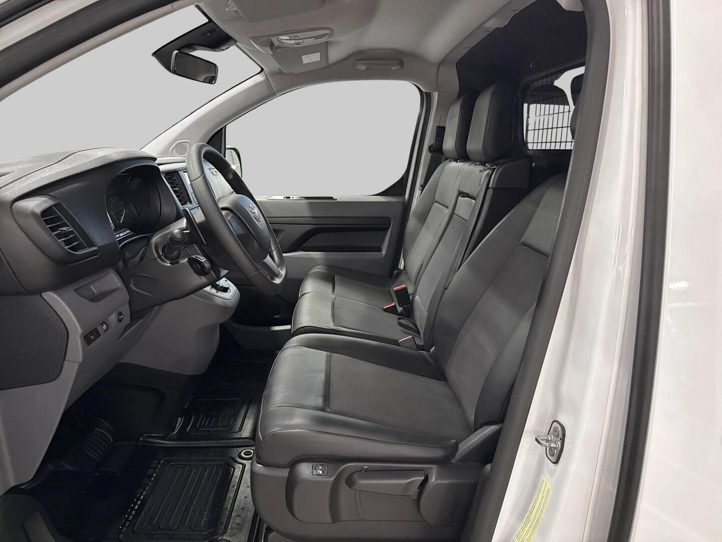 TOYOTA Proace 2021