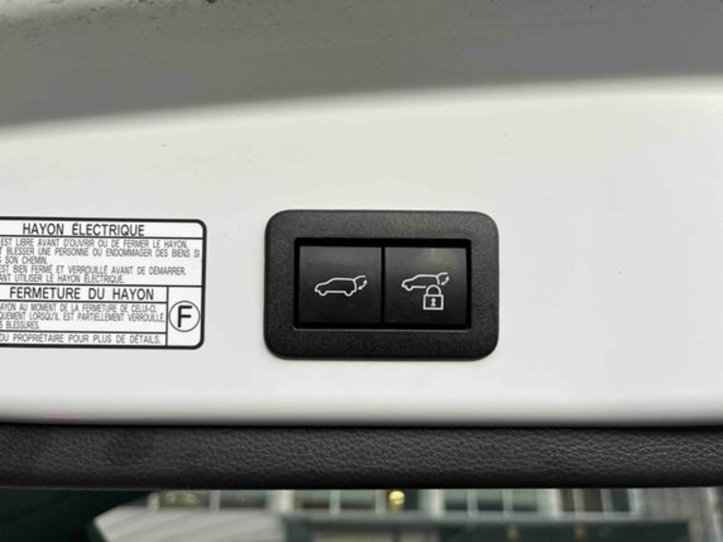 TOYOTA COROLLA CROSS 2023