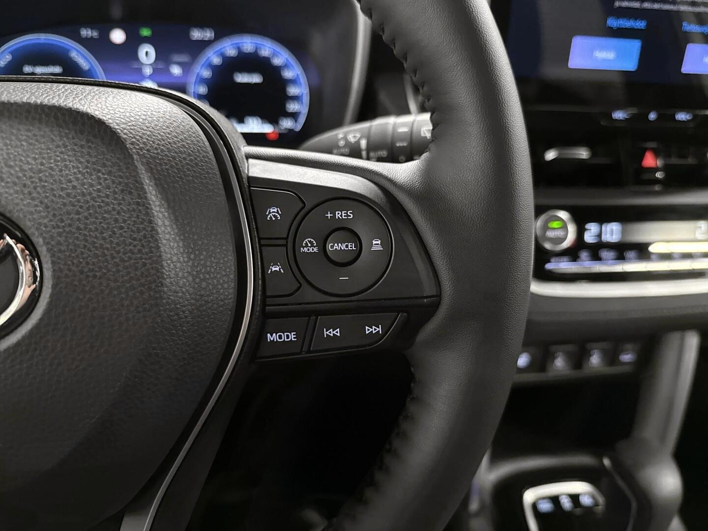 TOYOTA COROLLA CROSS 2025