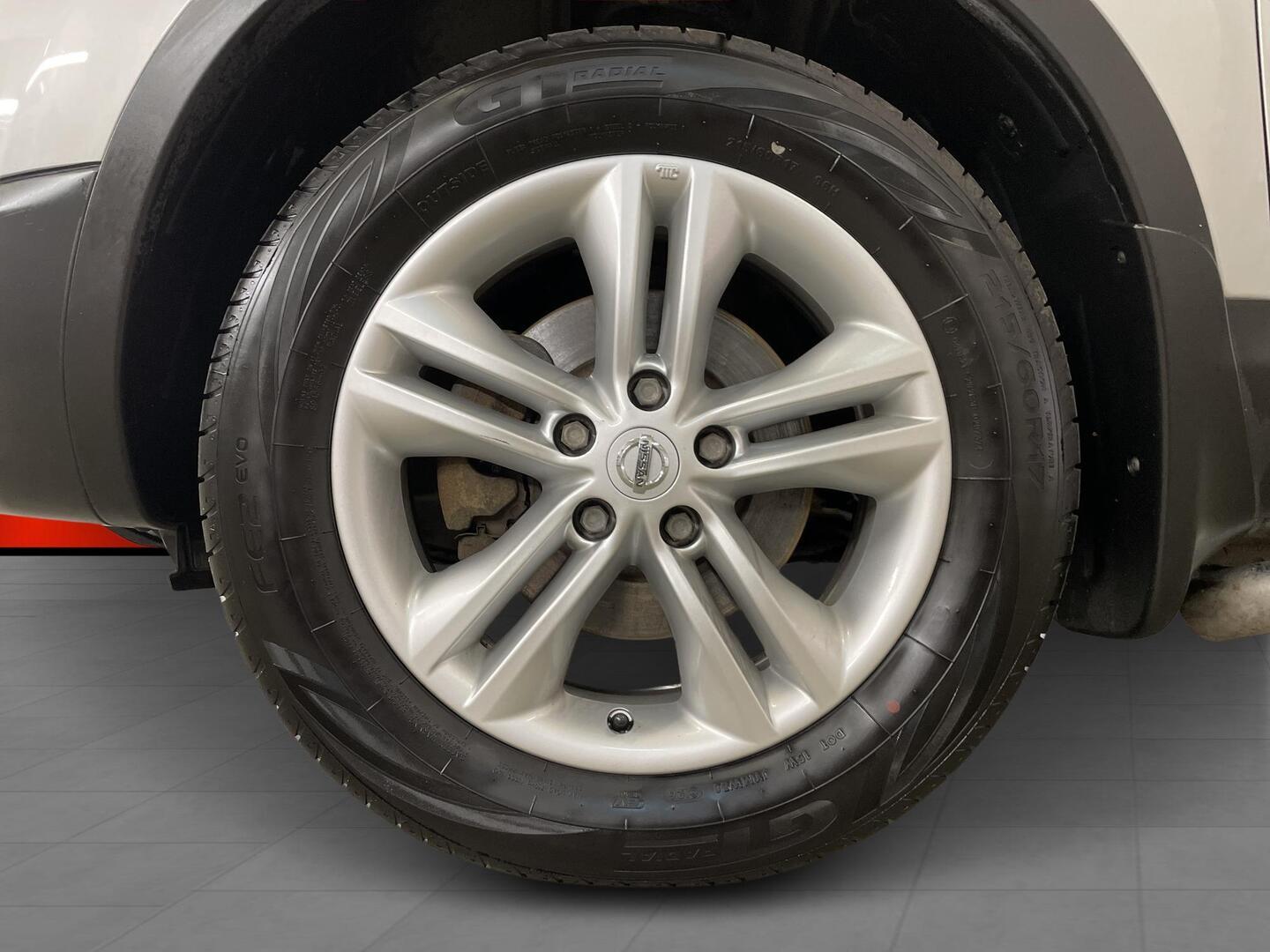 NISSAN Qashqai 2013