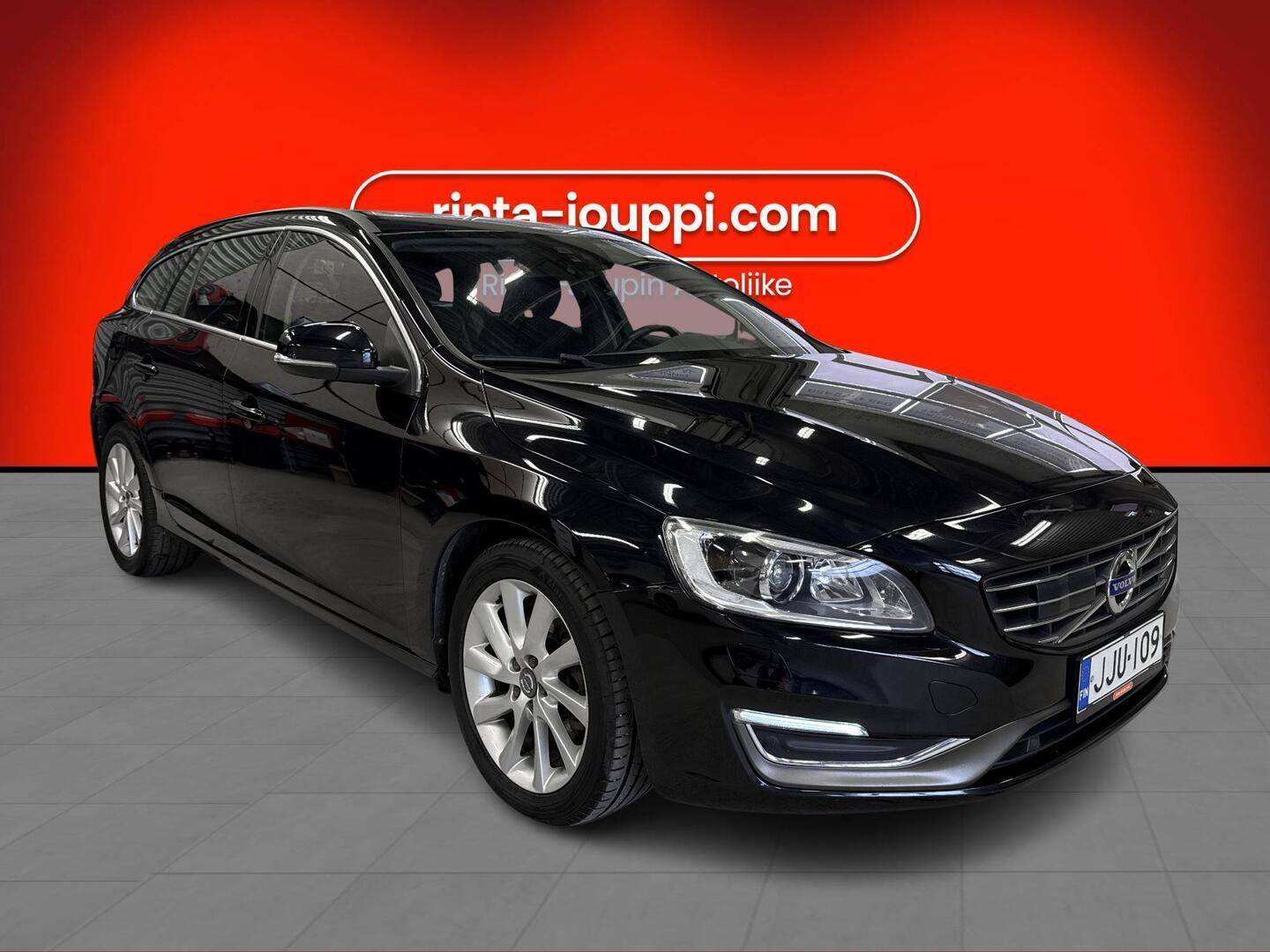 VOLVO V60 2015