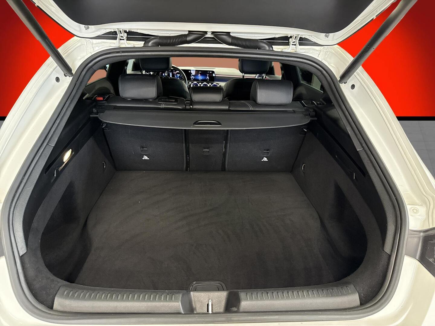 MERCEDES-BENZ CLA 2022