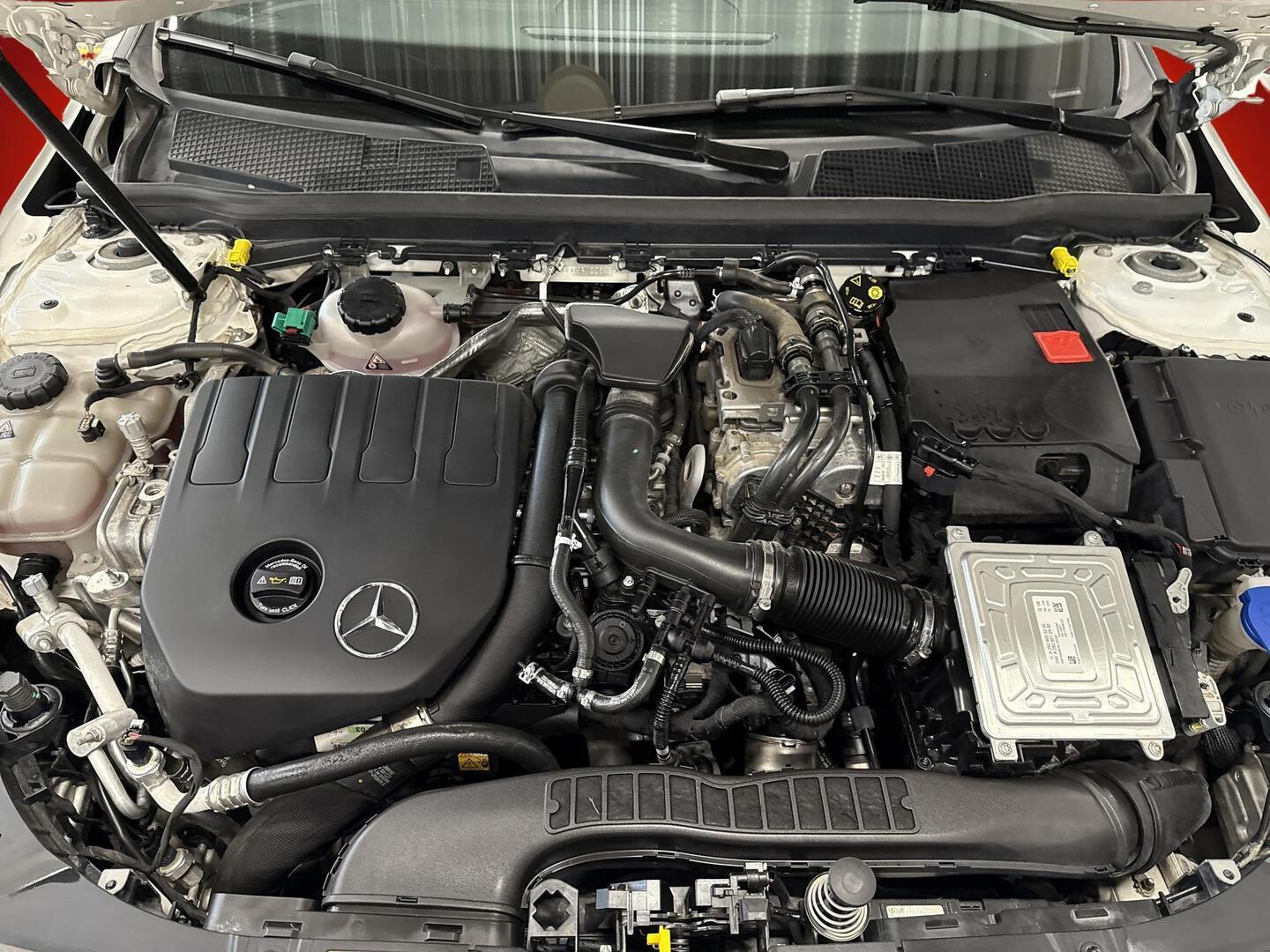 MERCEDES-BENZ CLA 2022