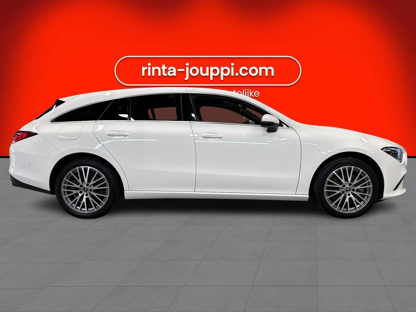 MERCEDES-BENZ CLA 2022