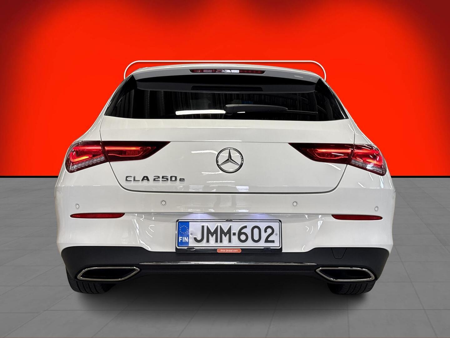 MERCEDES-BENZ CLA 2022