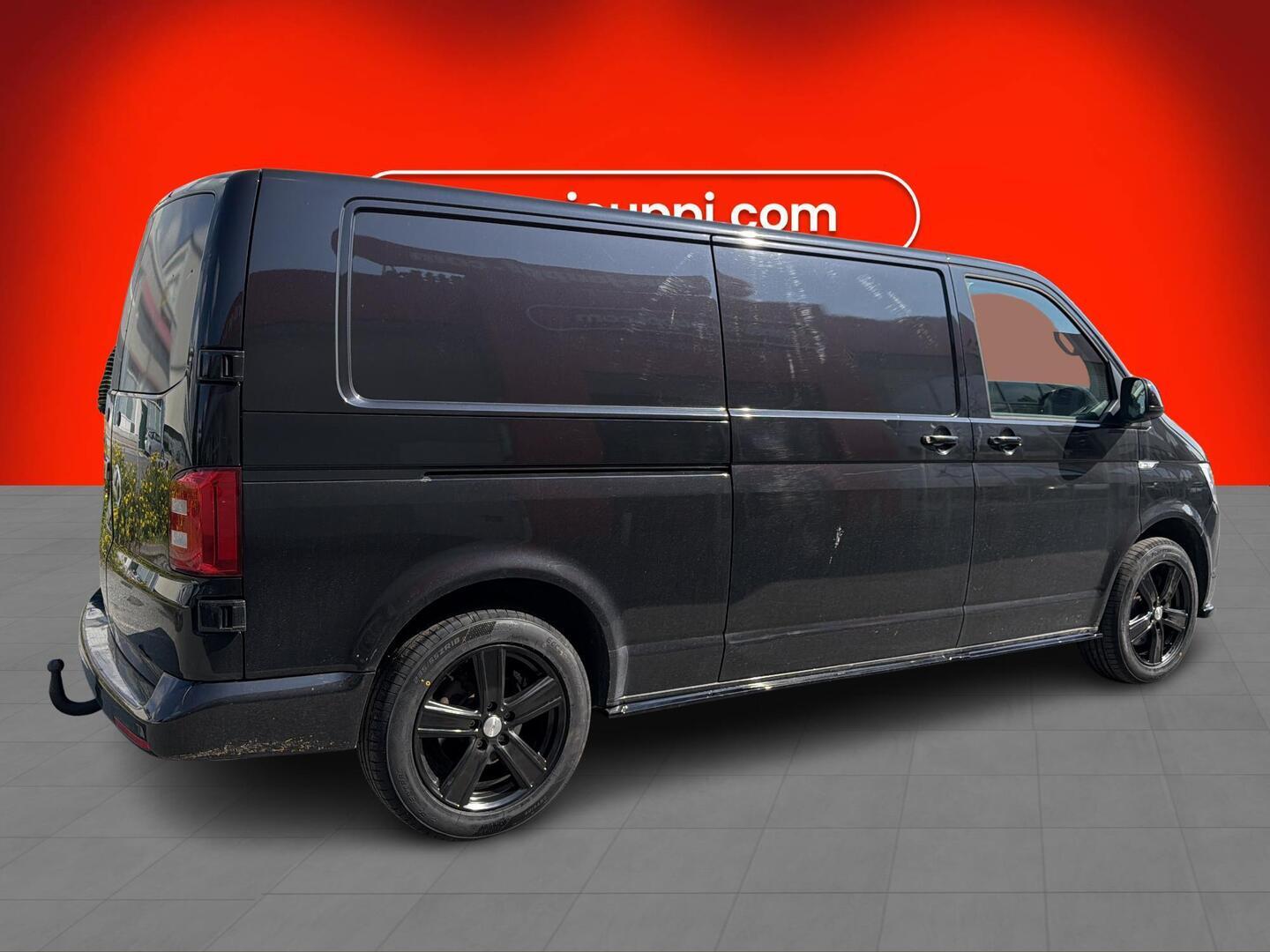 VOLKSWAGEN Transporter 2017