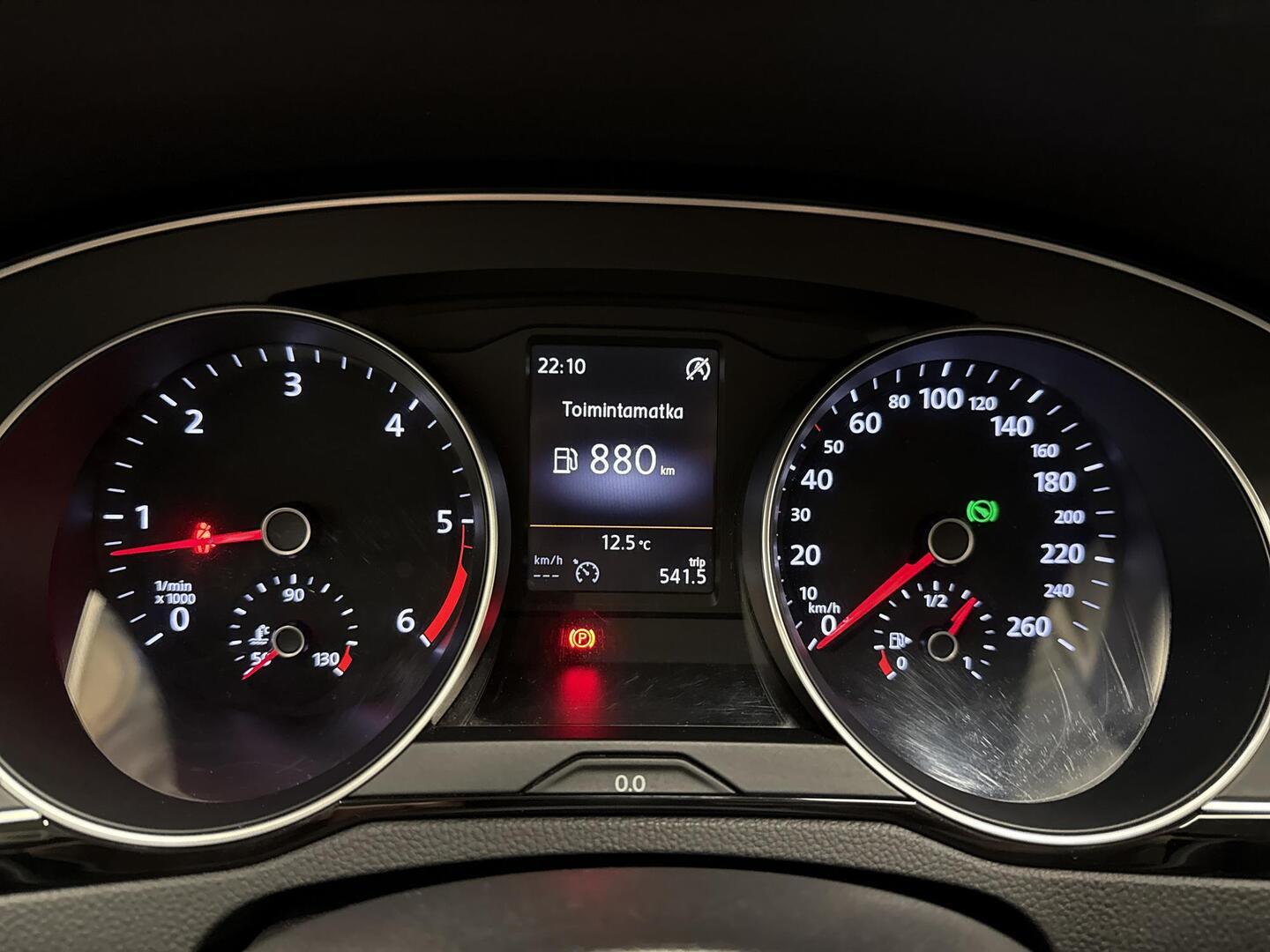 VOLKSWAGEN Passat 2016